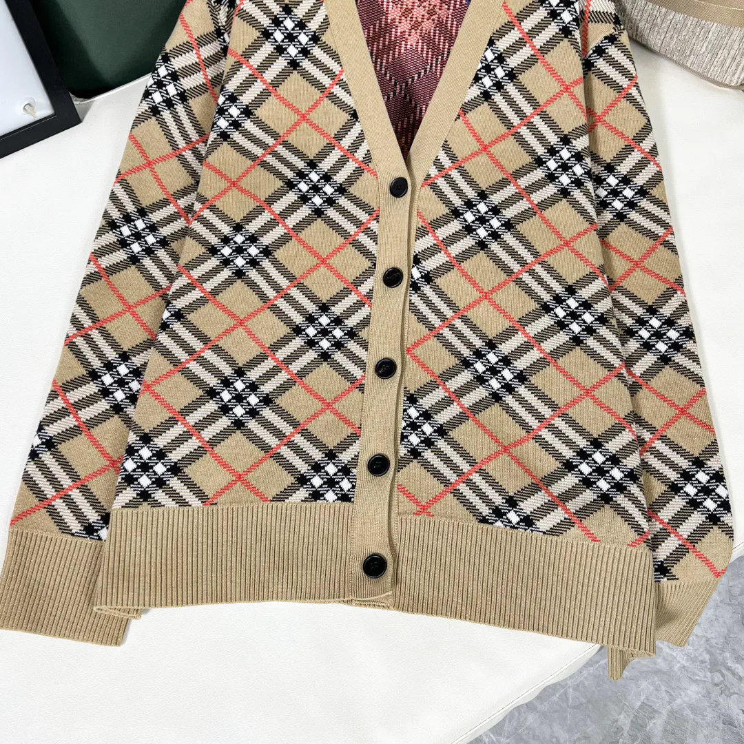Women's Jumpers And Sweaters BURBERRY 18140661