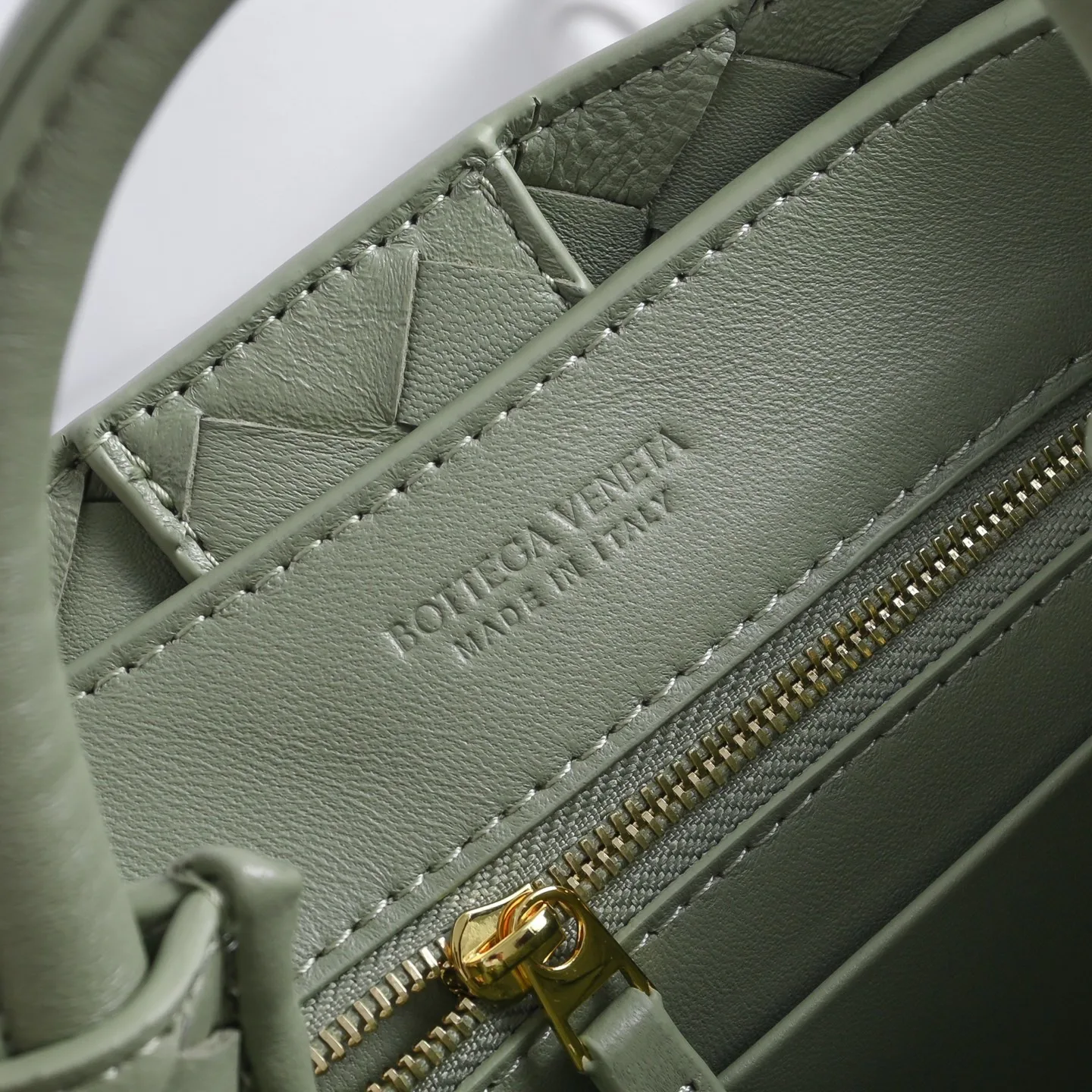 Классические Сумки Женские Bottega Veneta 18566075