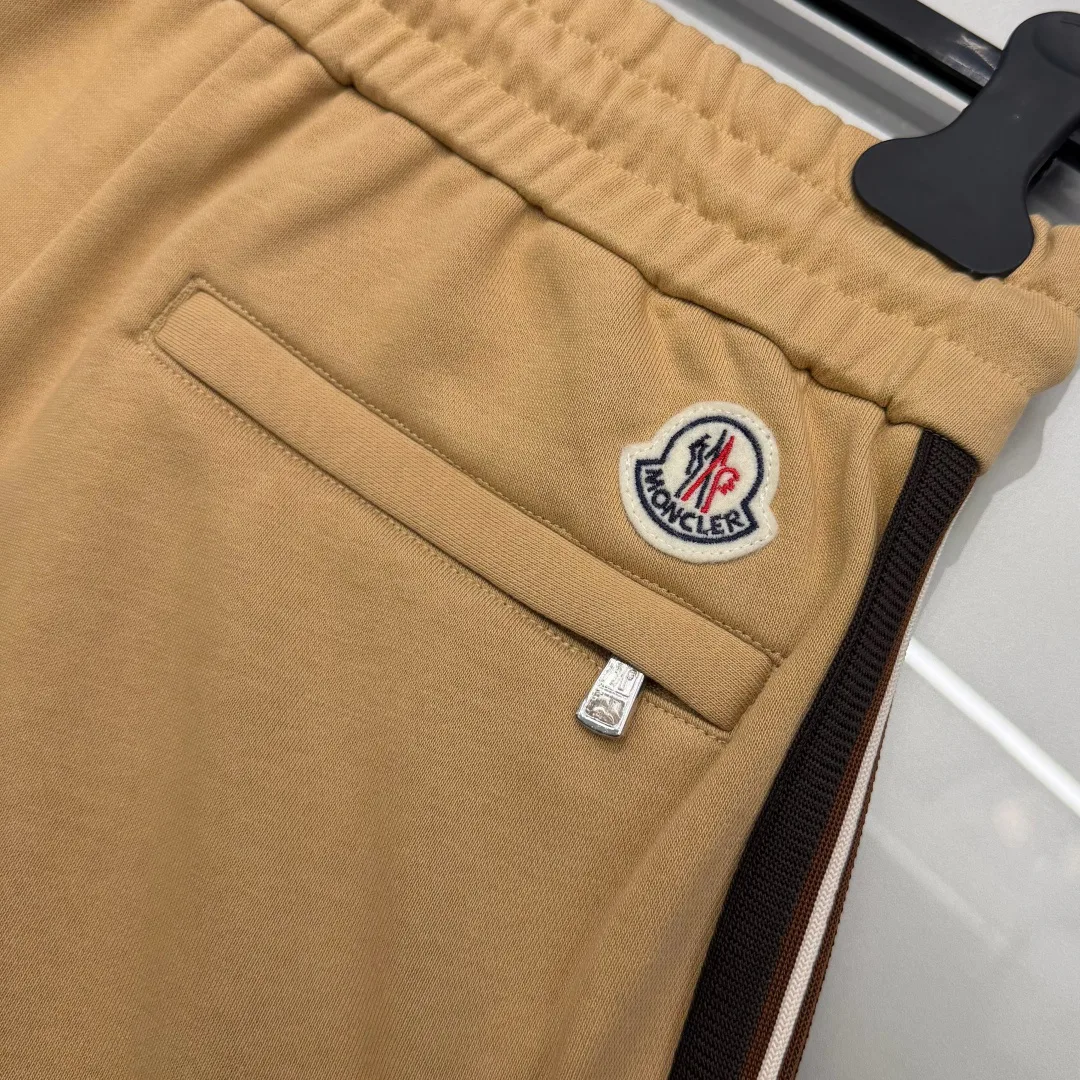 Men's Shorts MONCLER 16959564