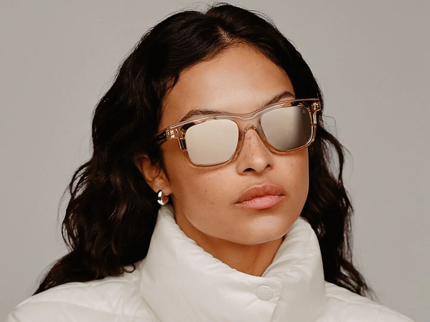 Women's Jackets And Down Jackets MONCLER 17253137