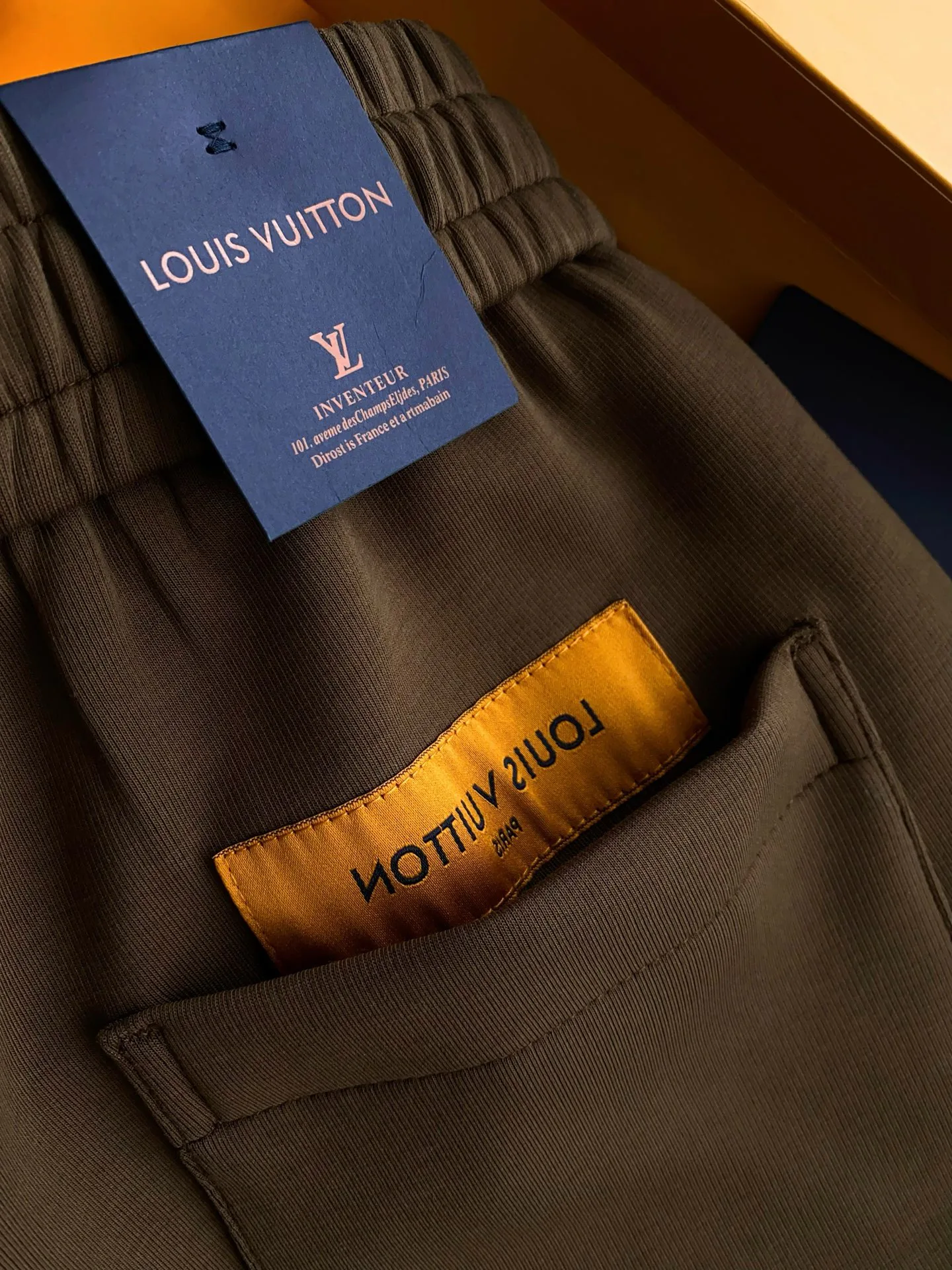 Men's Trousers LOUIS VUITTON 18314981