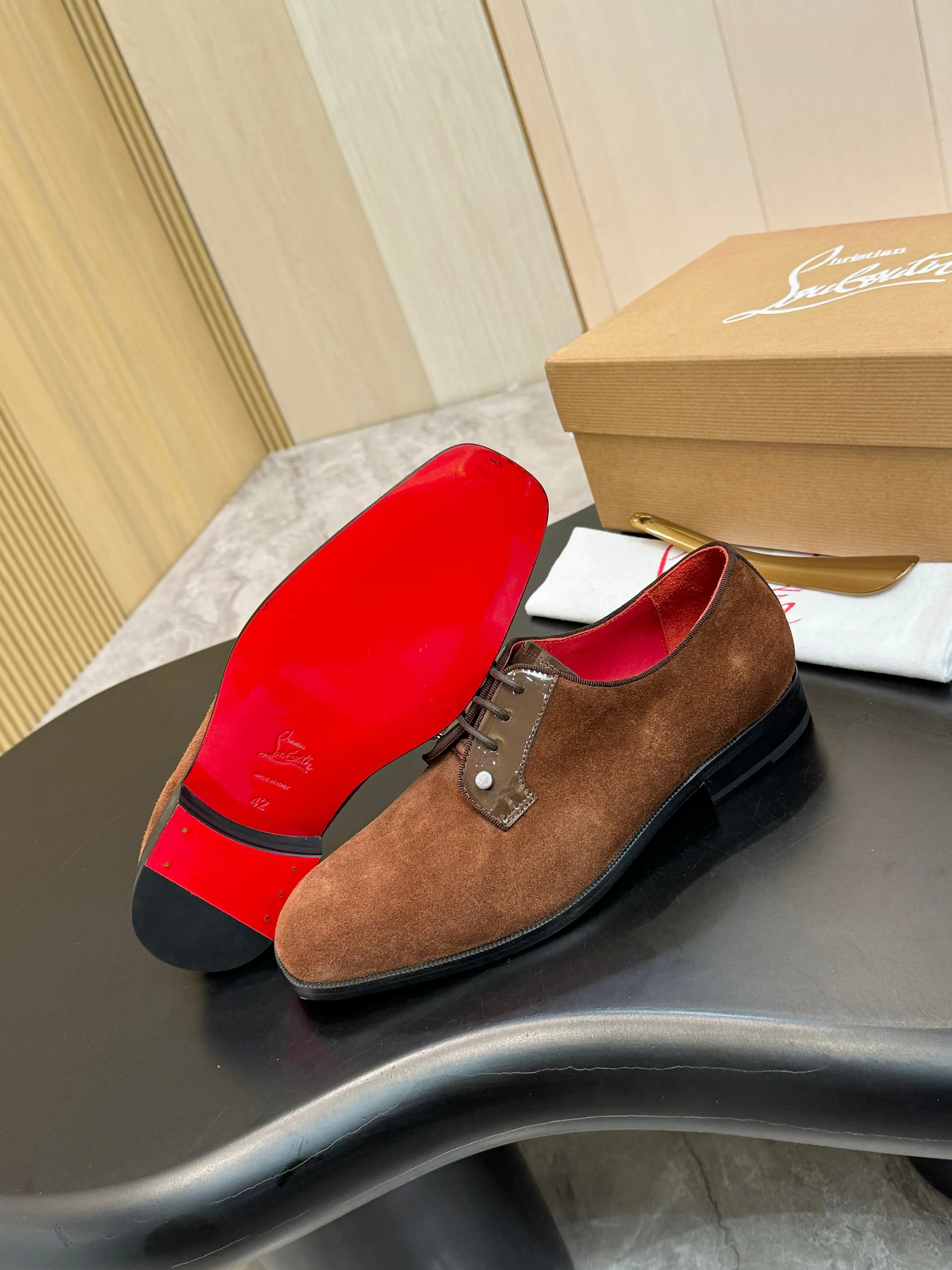 Men's Loafers And Dress Shoes CHRISTIAN LOUBOUTIN 18119105