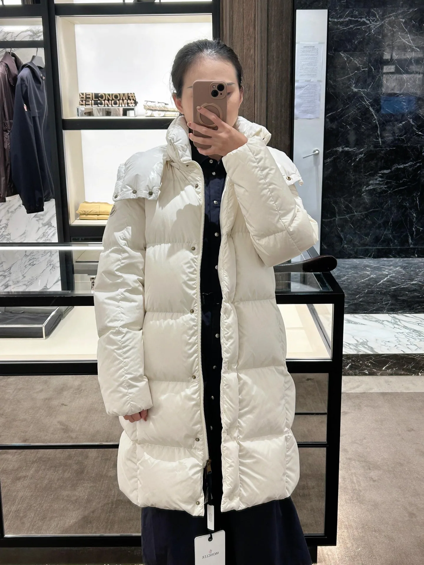 Women's Jackets And Down Jackets MONCLER 18168818