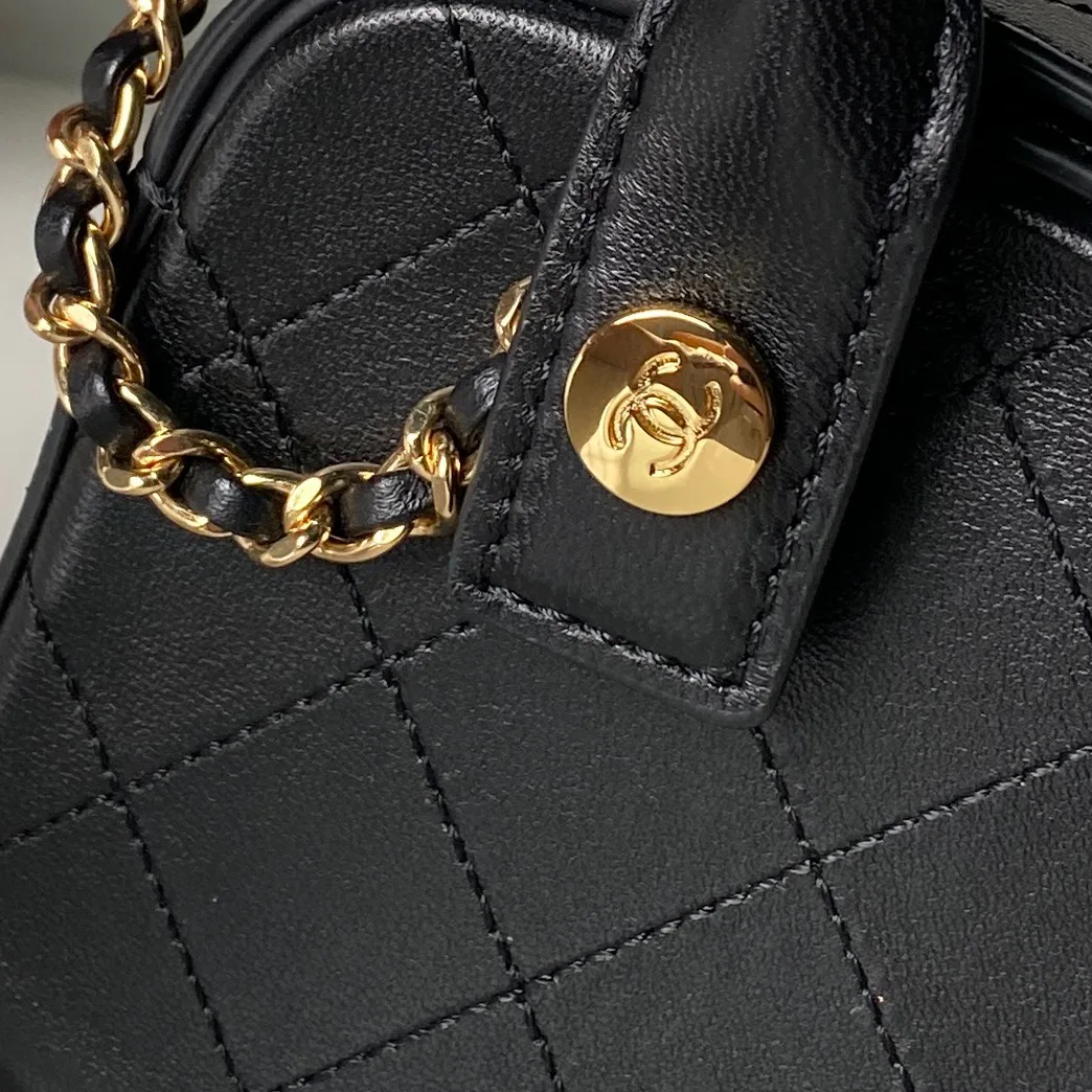 Women's Classic Handbags CHANEL 18207946
