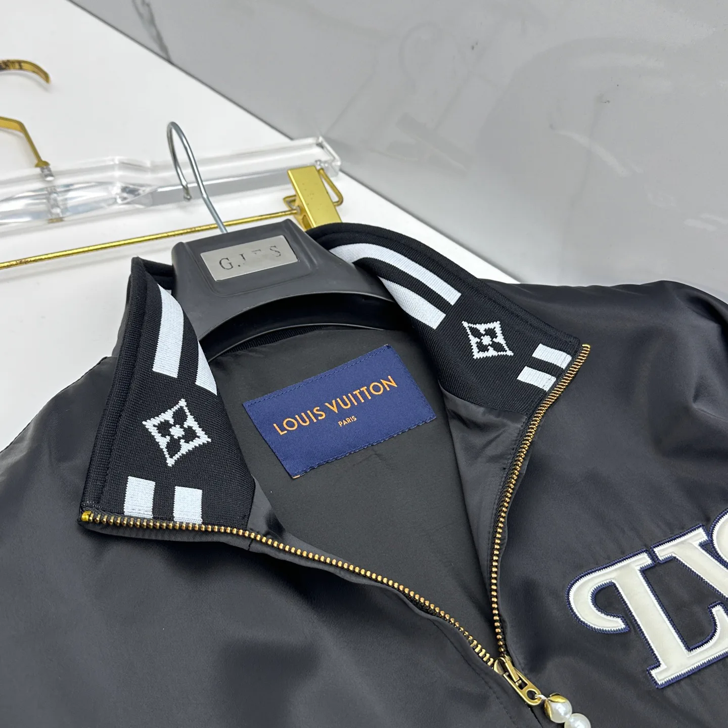 Men's Jackets And Down Jackets LOUIS VUITTON 18246790