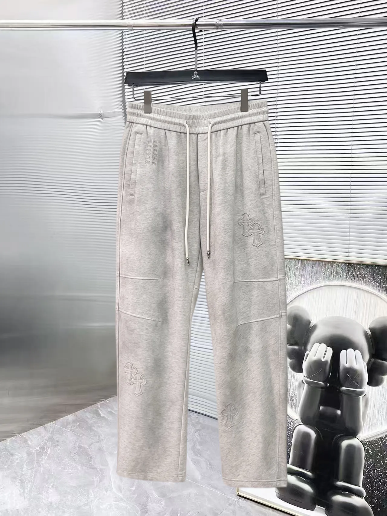 Men's Trousers CHROME HEARTS 18197357