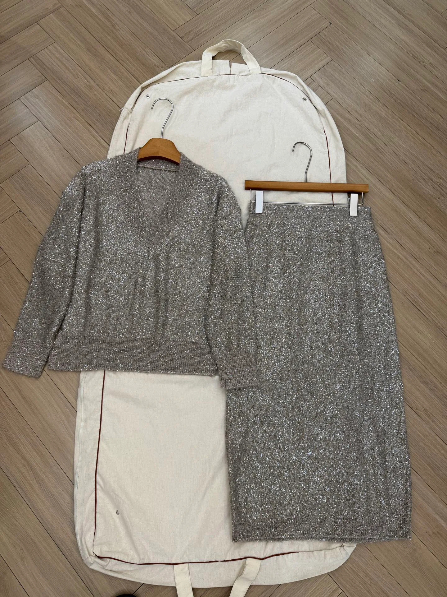 Women's Jumpers And Sweaters BRUNELLO CUCINELLI 17944707