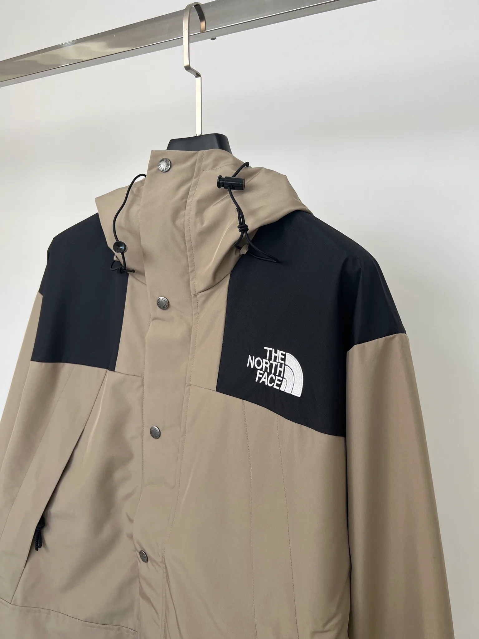 Women's Jackets And Down Jackets THE NORTH FACE 18416095