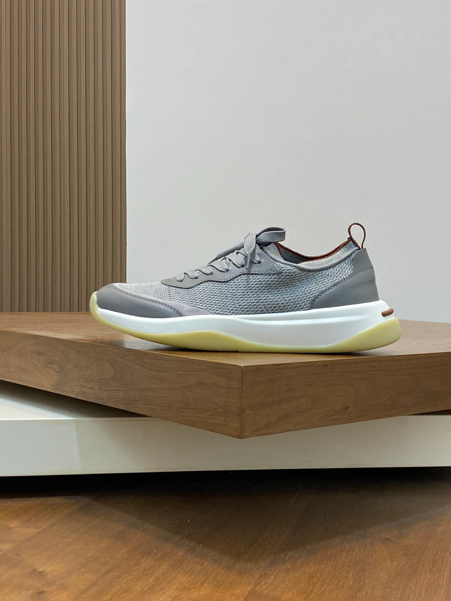 Men's Sneakers LORO PIANA 17862430