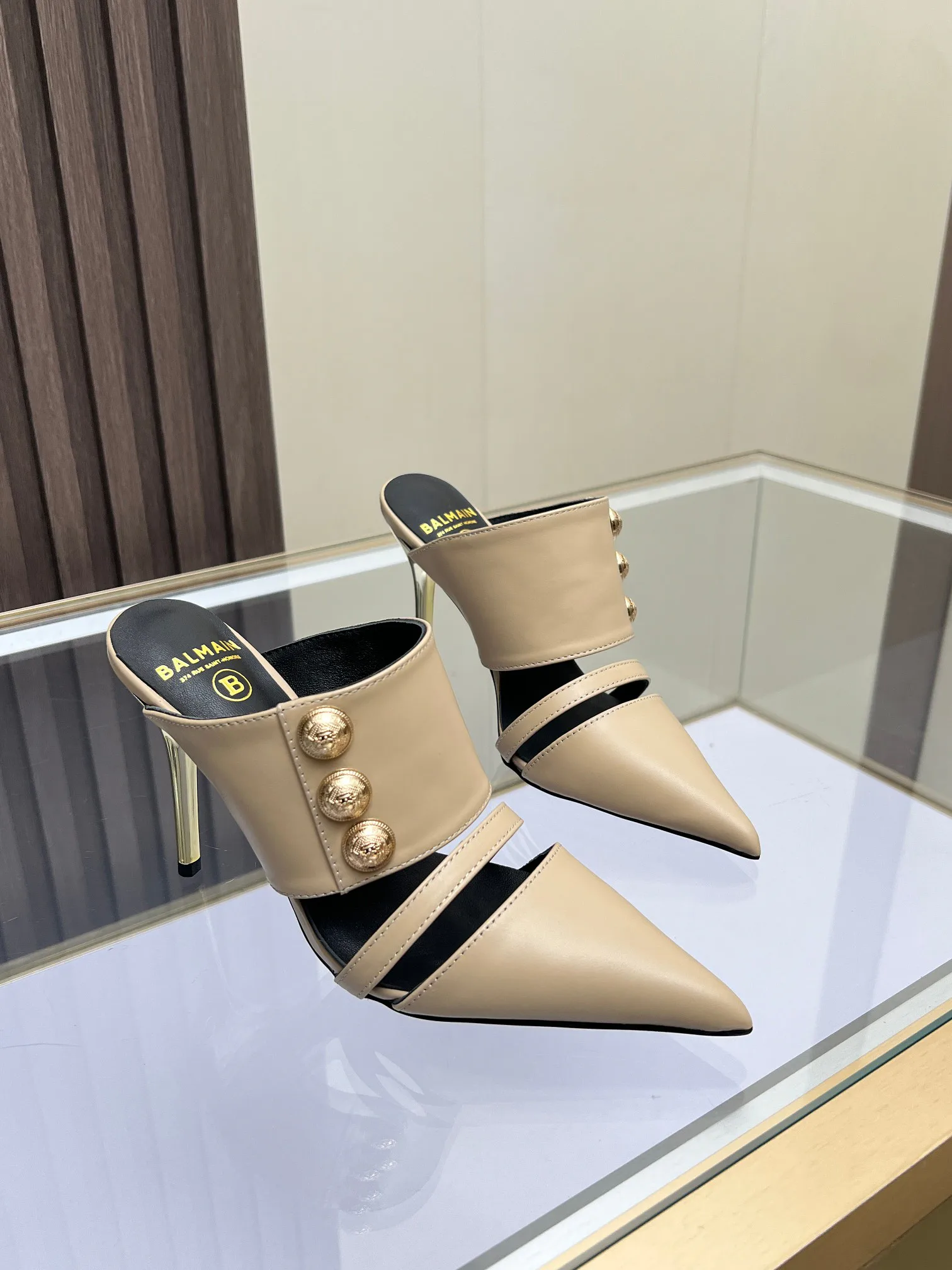 Women's Heels BALMAIN 18104239