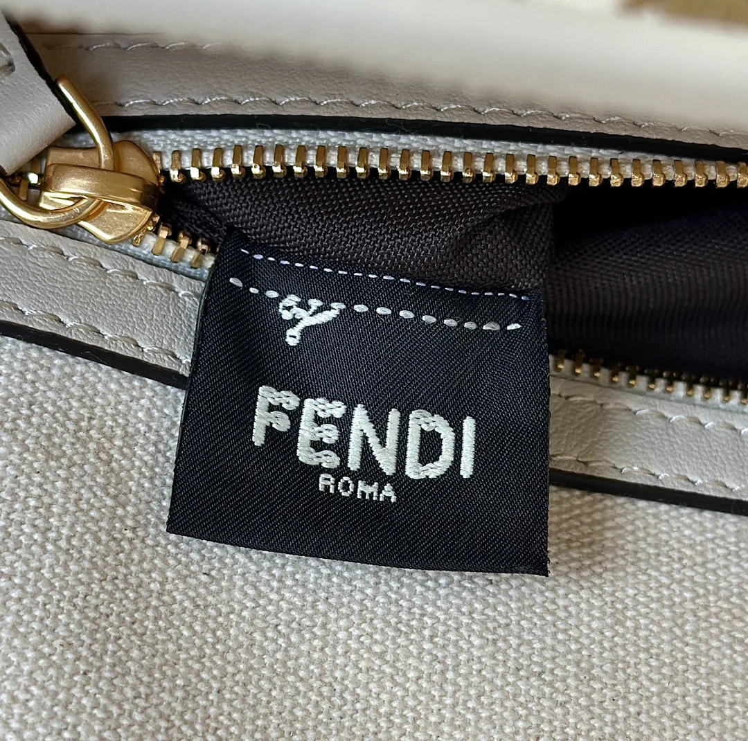 Women's Classic Handbags FENDI 18116179