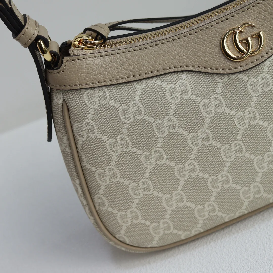 Women's Classic Handbags GUCCI 17947786