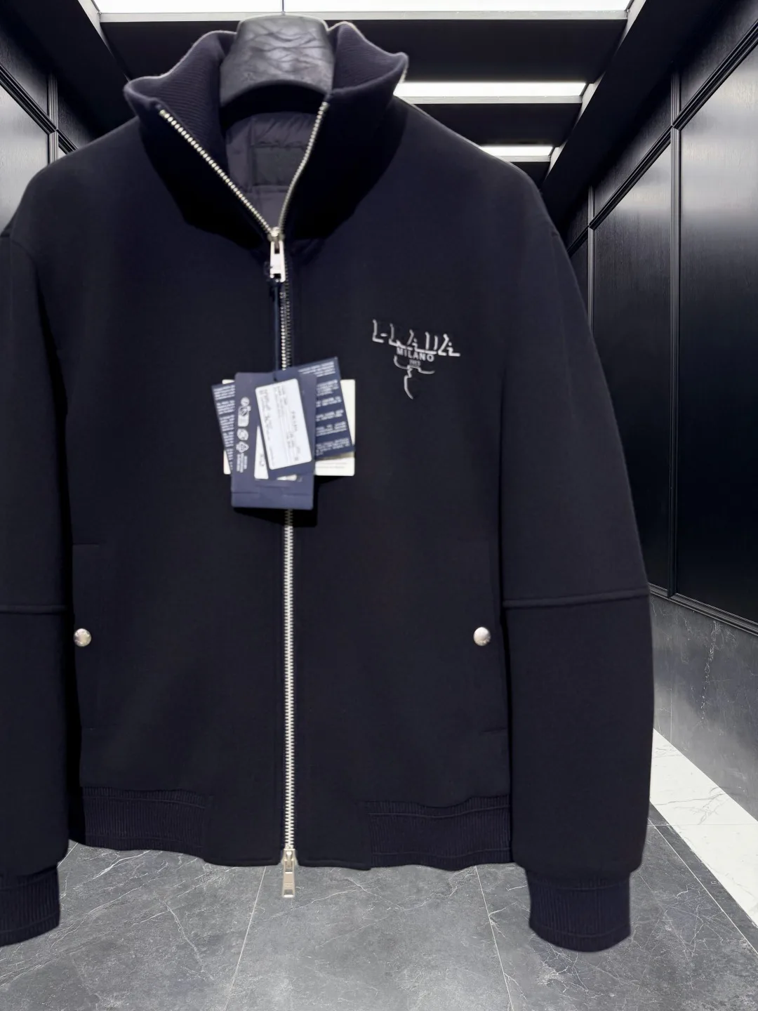 Куртки И Пуховики Мужские Prada 18596140