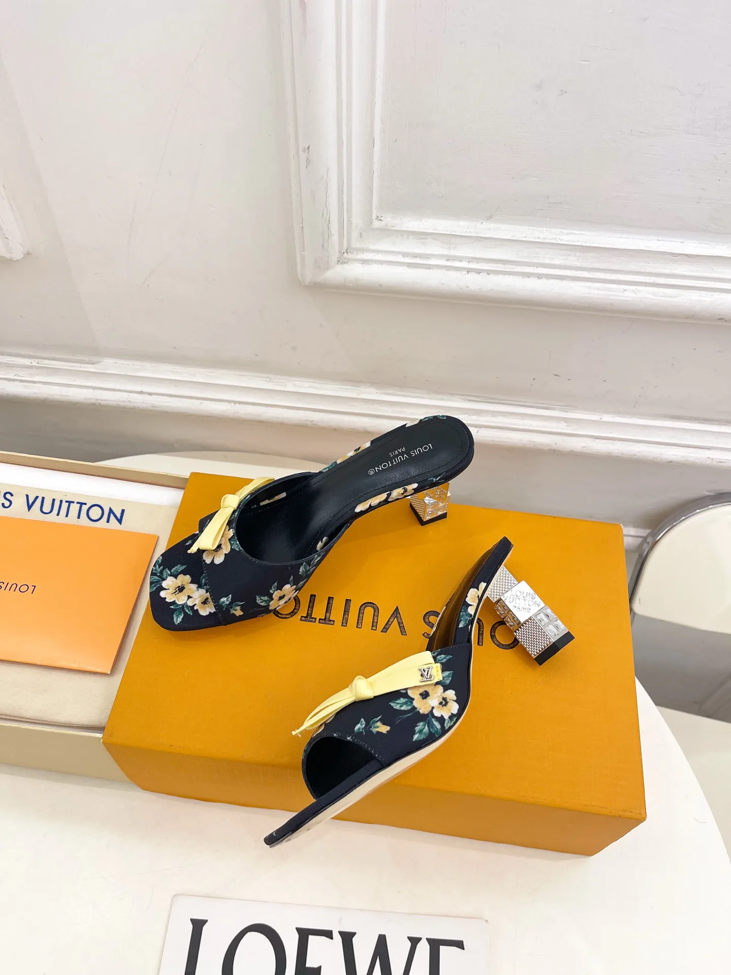 Women's Mules And Clogs LOUIS VUITTON 18034946