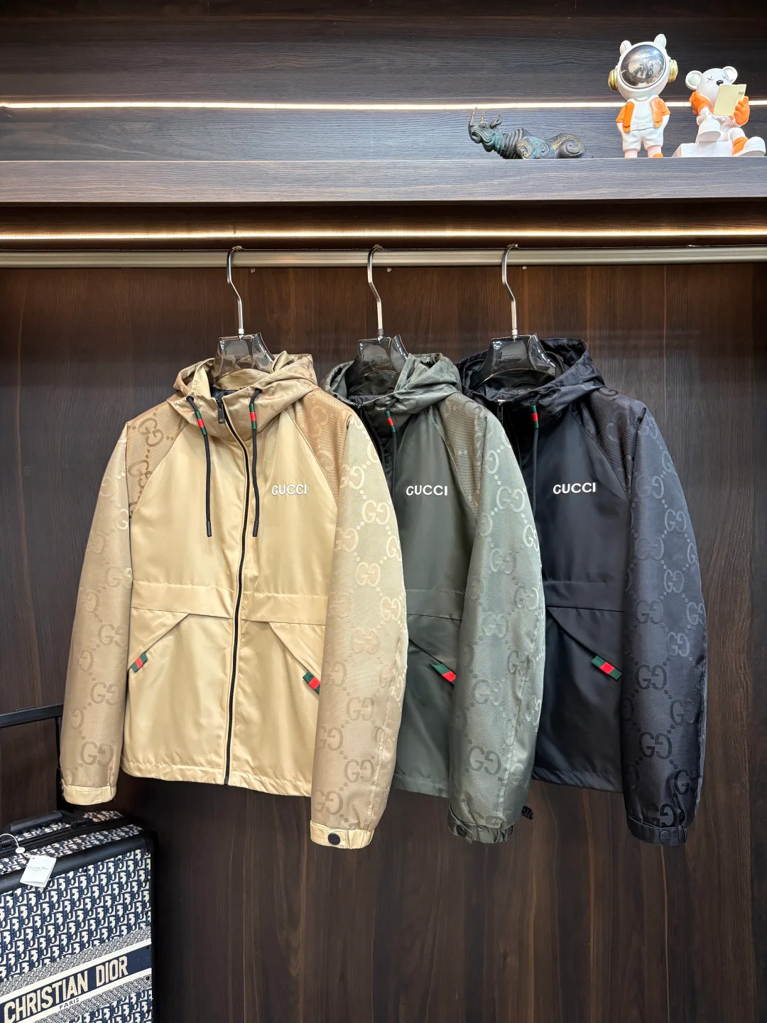 Women's Jackets And Down Jackets GUCCI 18157277