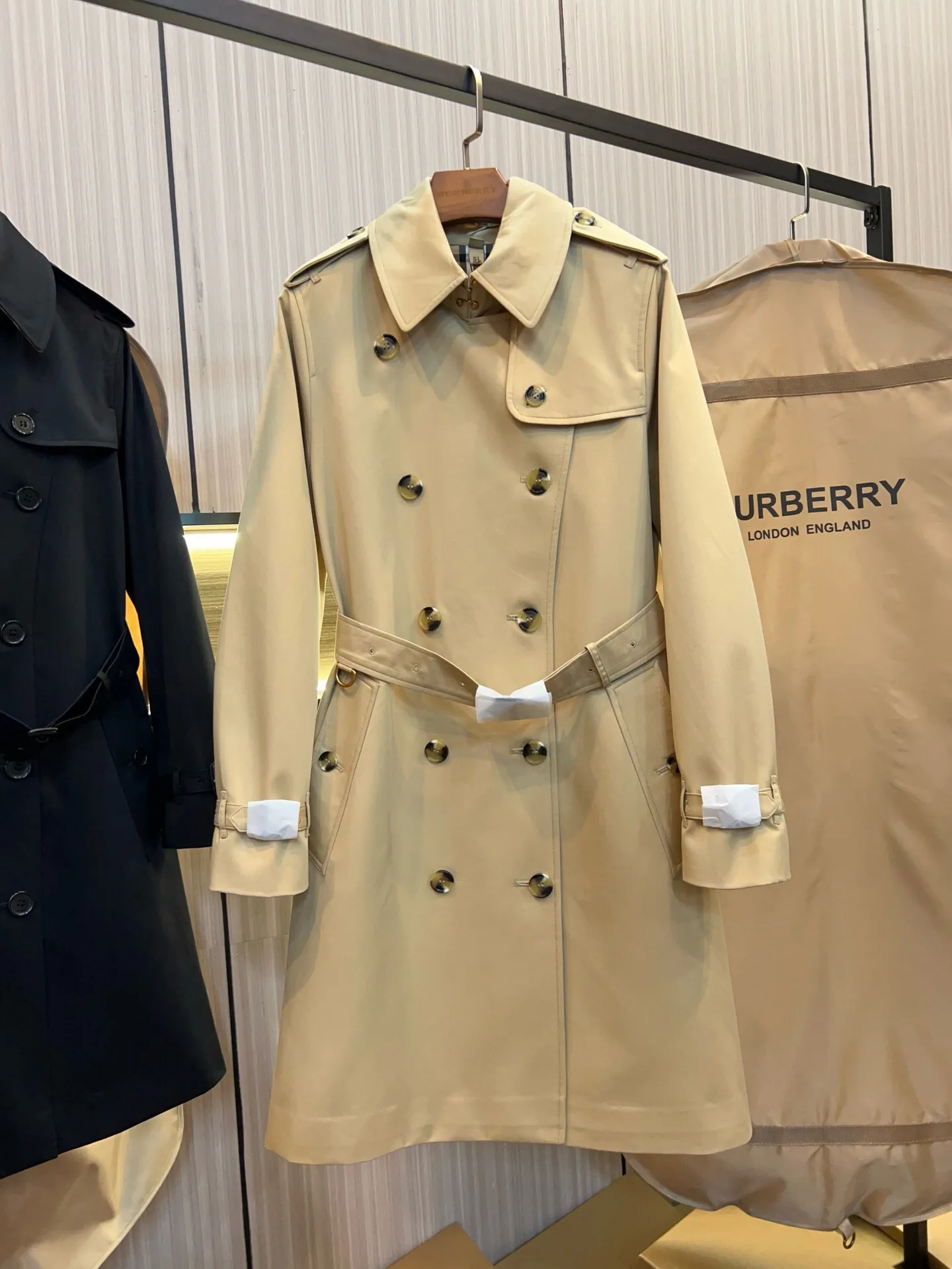 Women's Trench Coats BURBERRY 18145401