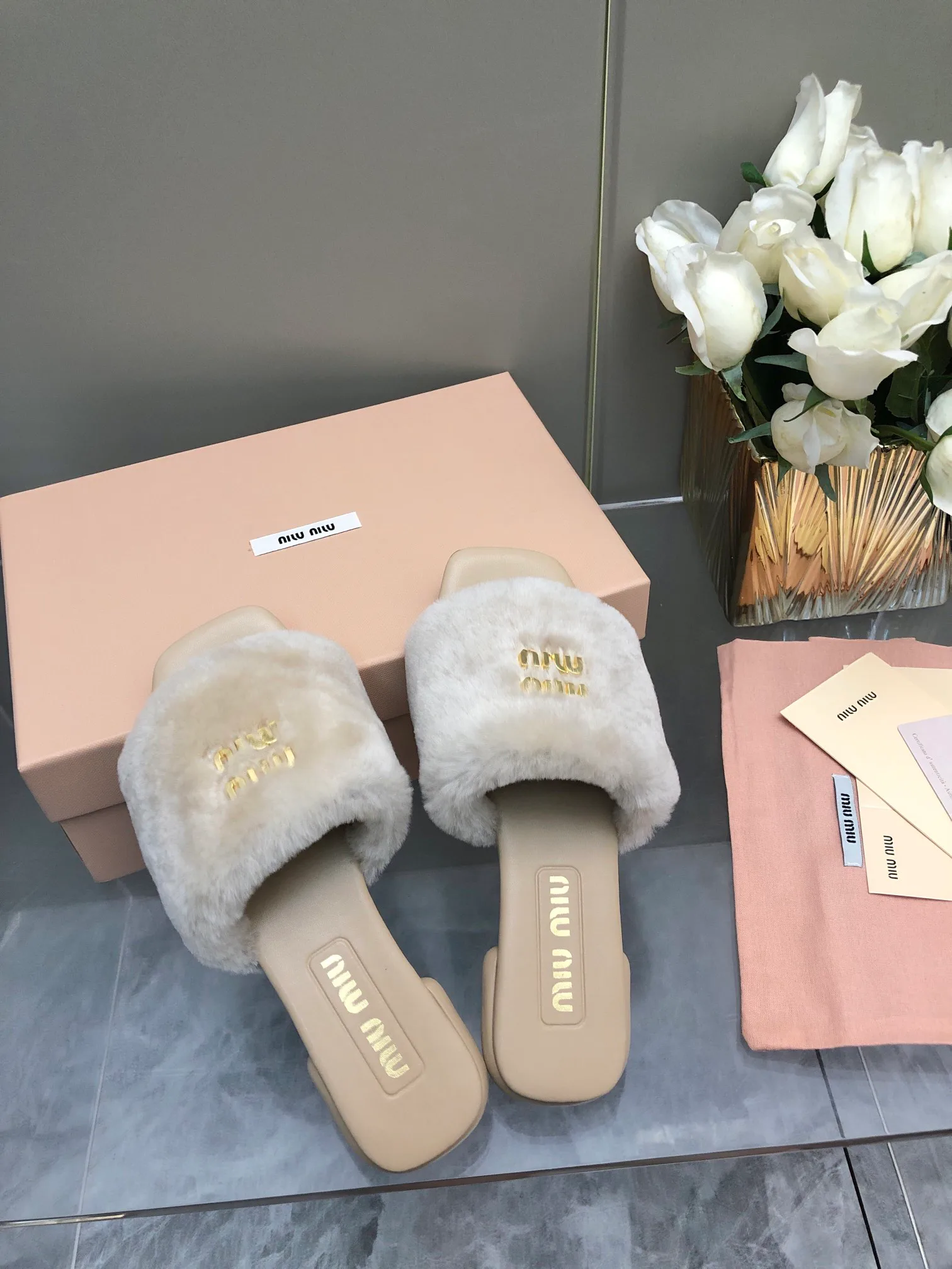 Women's Slippers MIU MIU 18005811