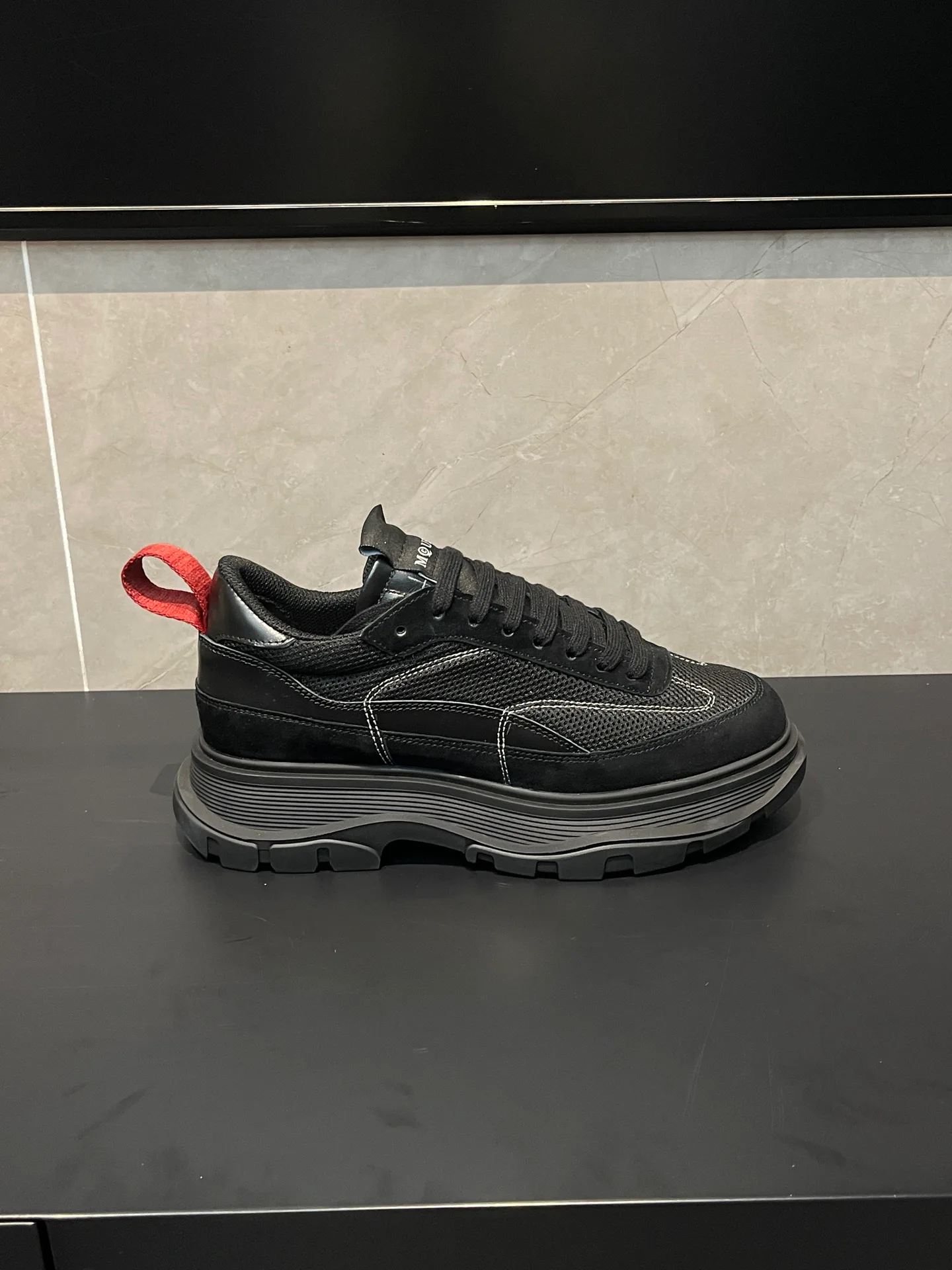 Women's Sneakers ALEXANDER MCQUEEN 18363947