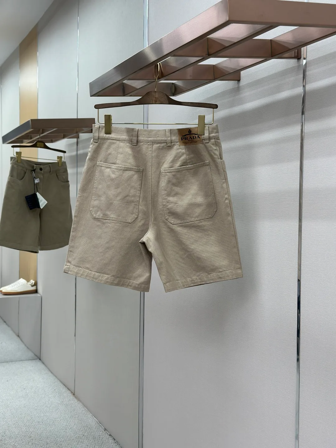 Men's Shorts PRADA 18109796
