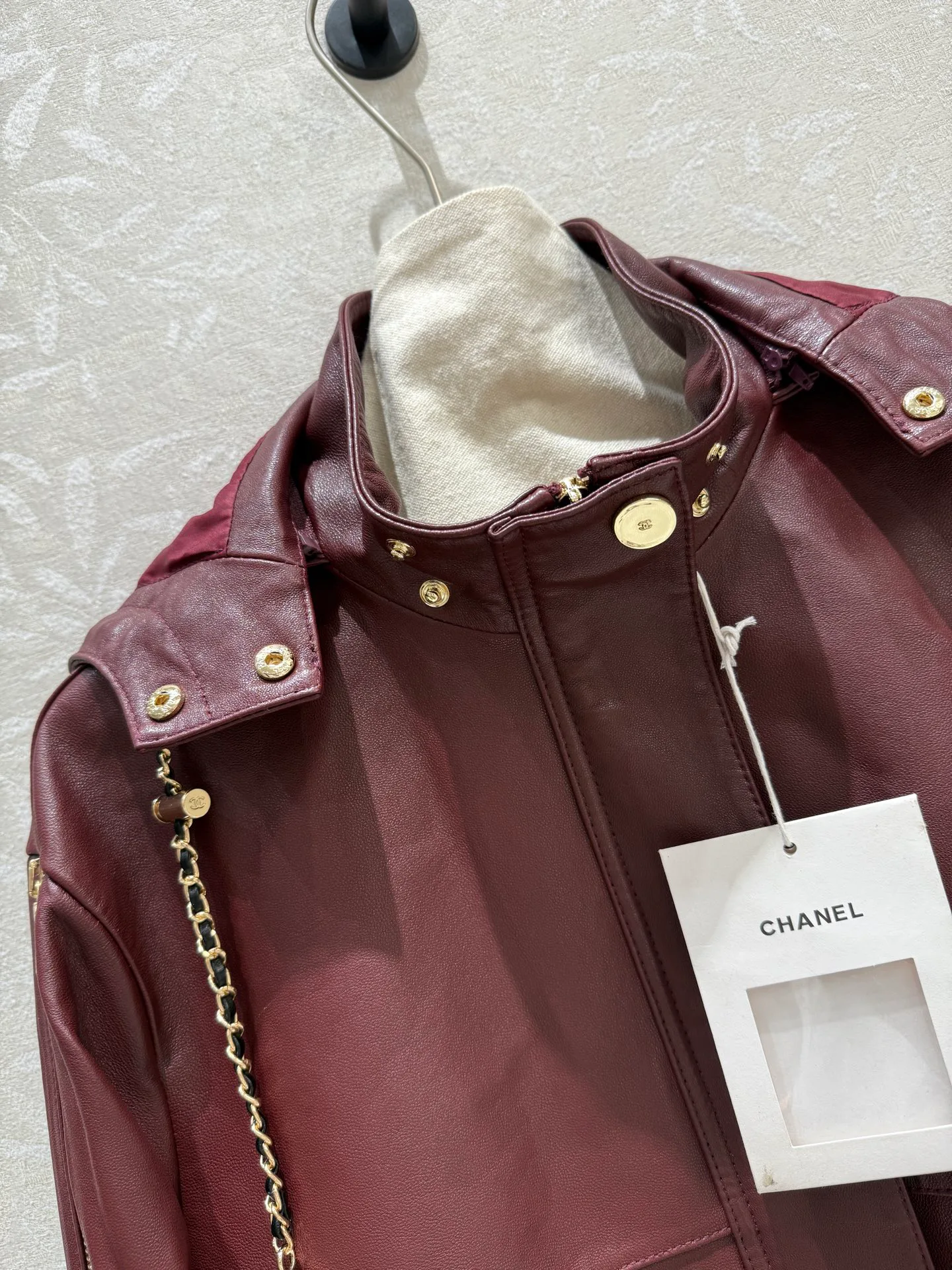 Women's Leather Jackets And Sheepskin Coats CHANEL 18172609