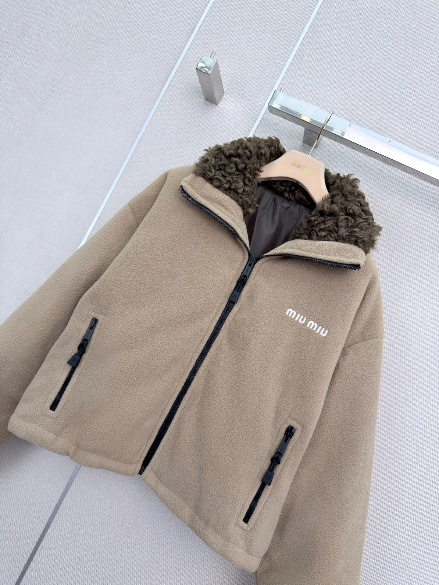 Women's Jackets And Down Jackets MIU MIU 18023007