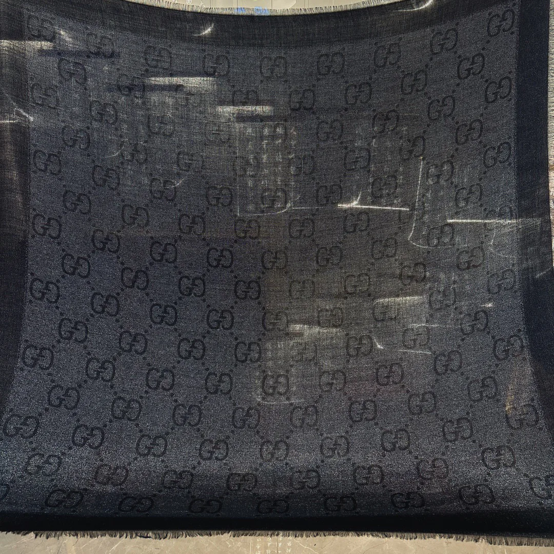 Scarves GUCCI 17992474