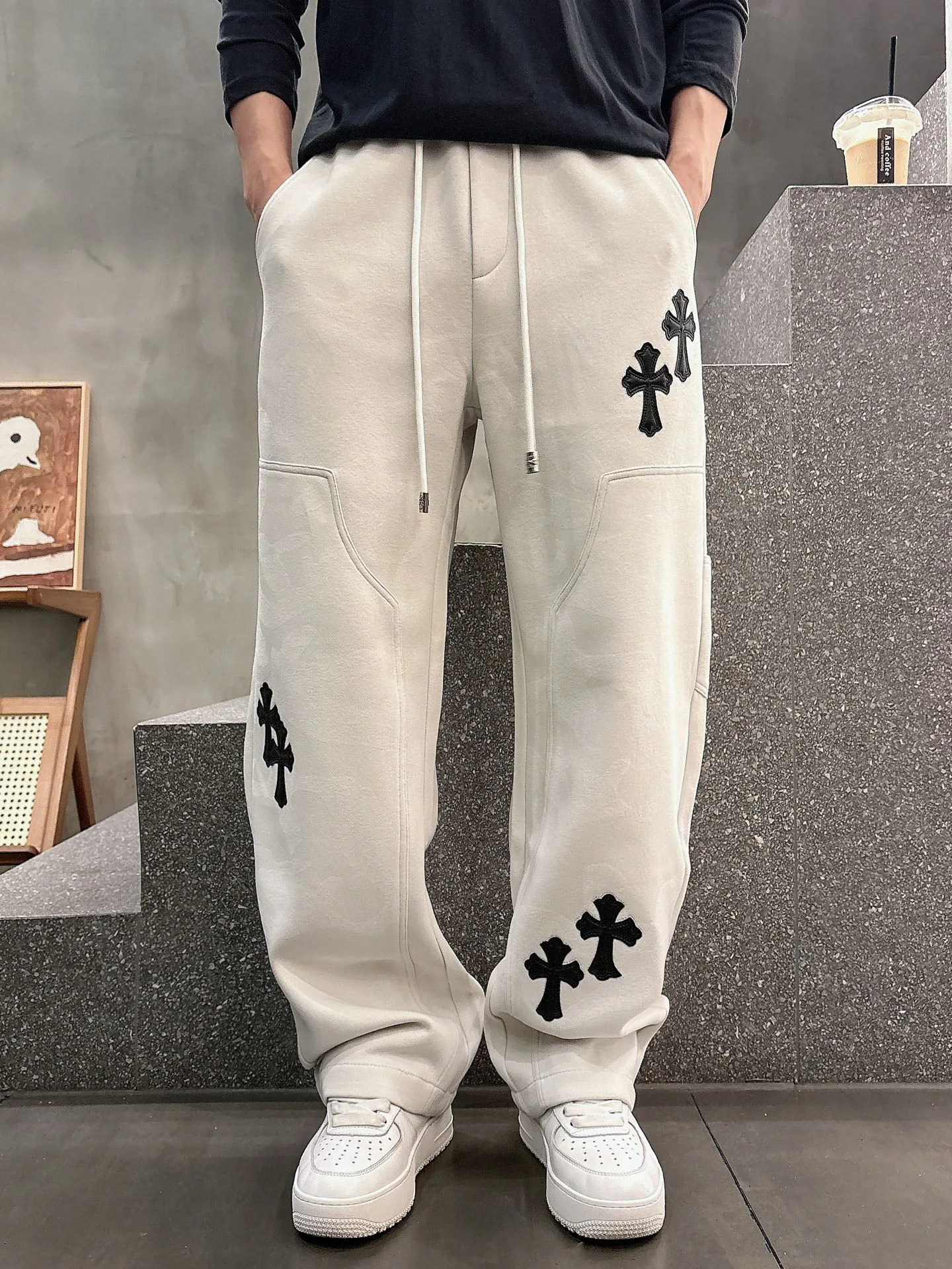 Брюки Мужские Chrome Hearts 18596833