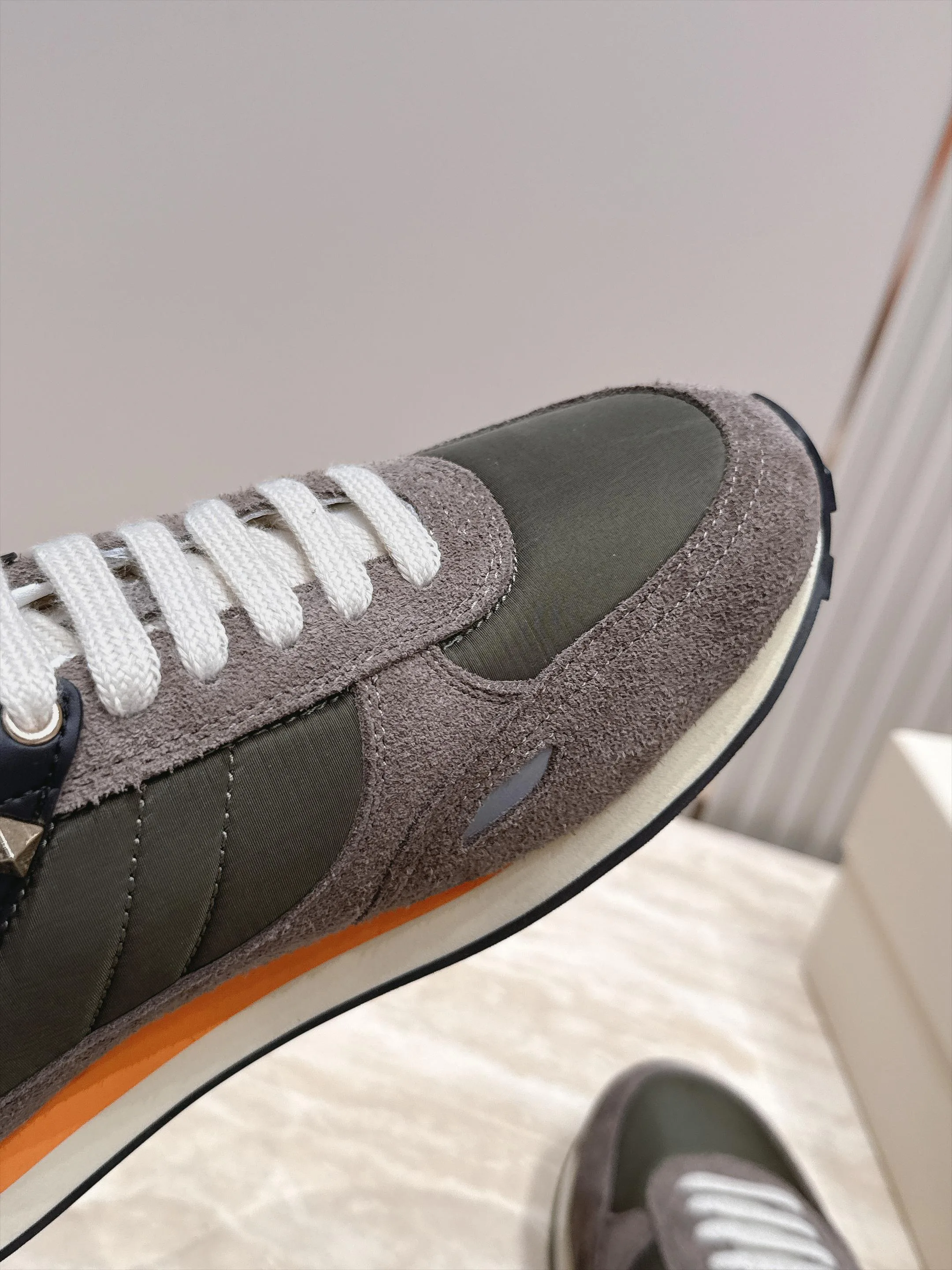 Women's Sneakers VALENTINO 17876585