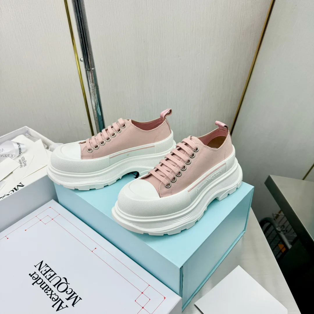 Women's Sneakers ALEXANDER MCQUEEN 18011199