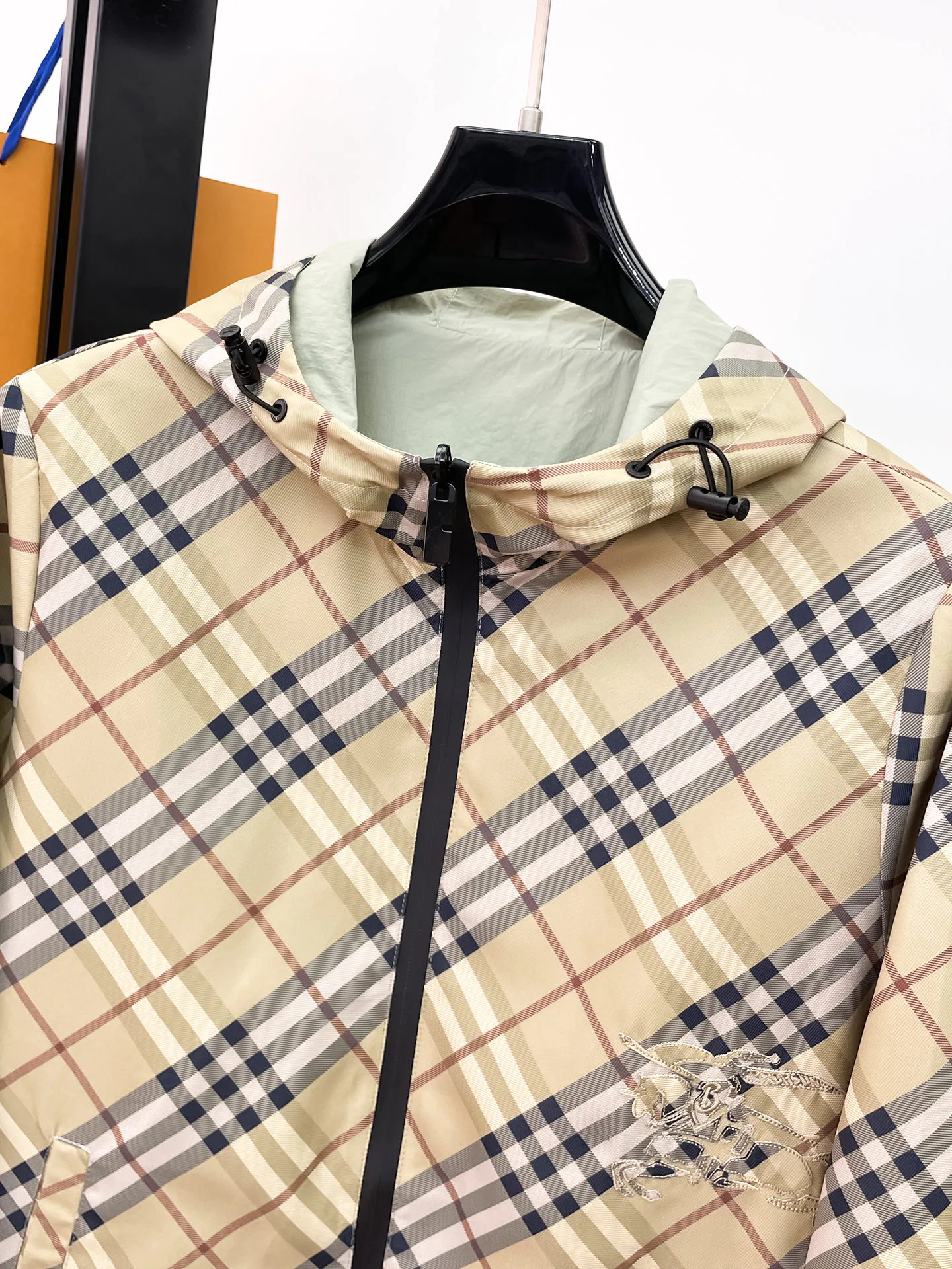 Men's Jackets And Down Jackets BURBERRY 17966724