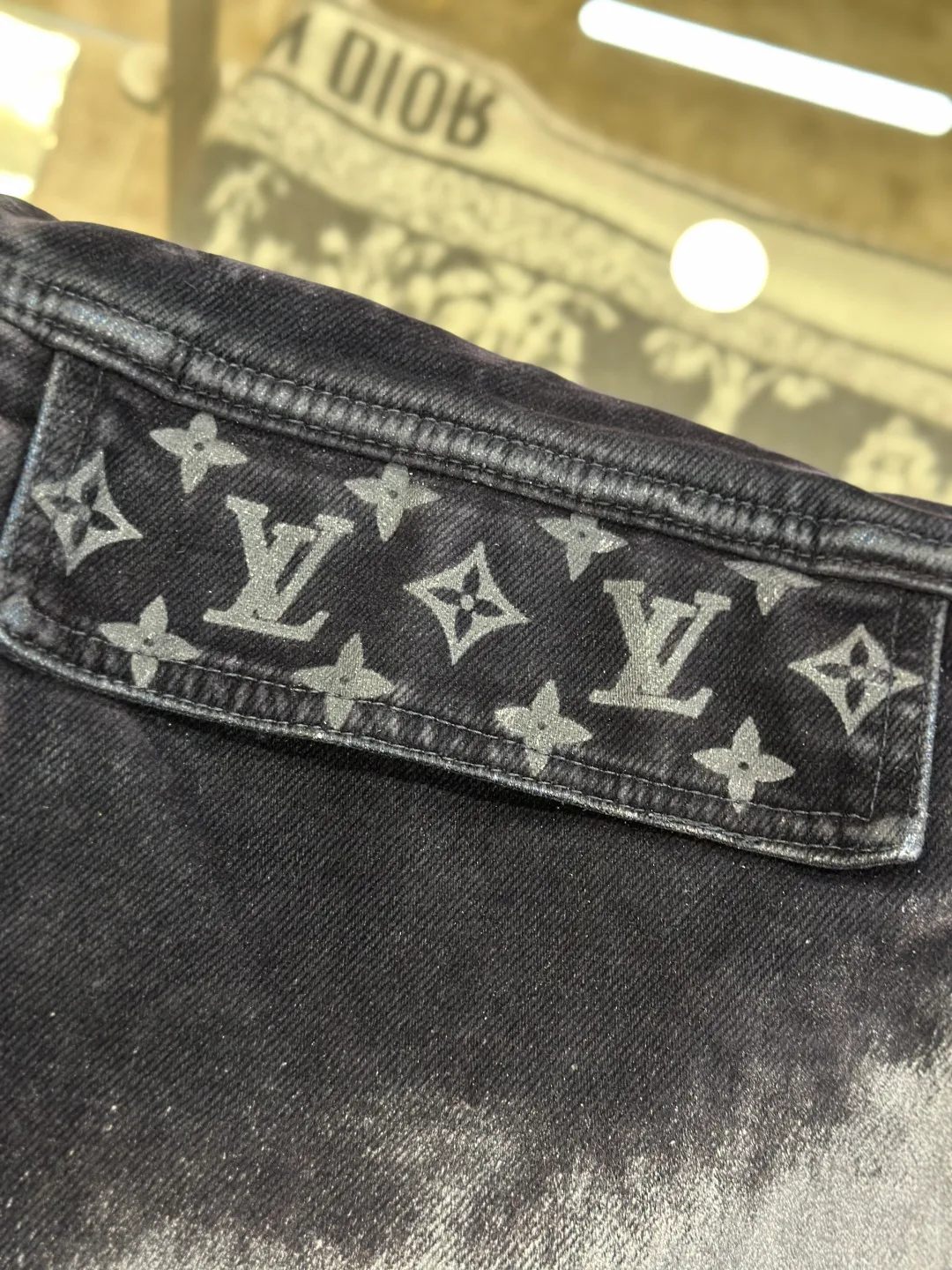 Men's Jackets And Down Jackets LOUIS VUITTON 17813125