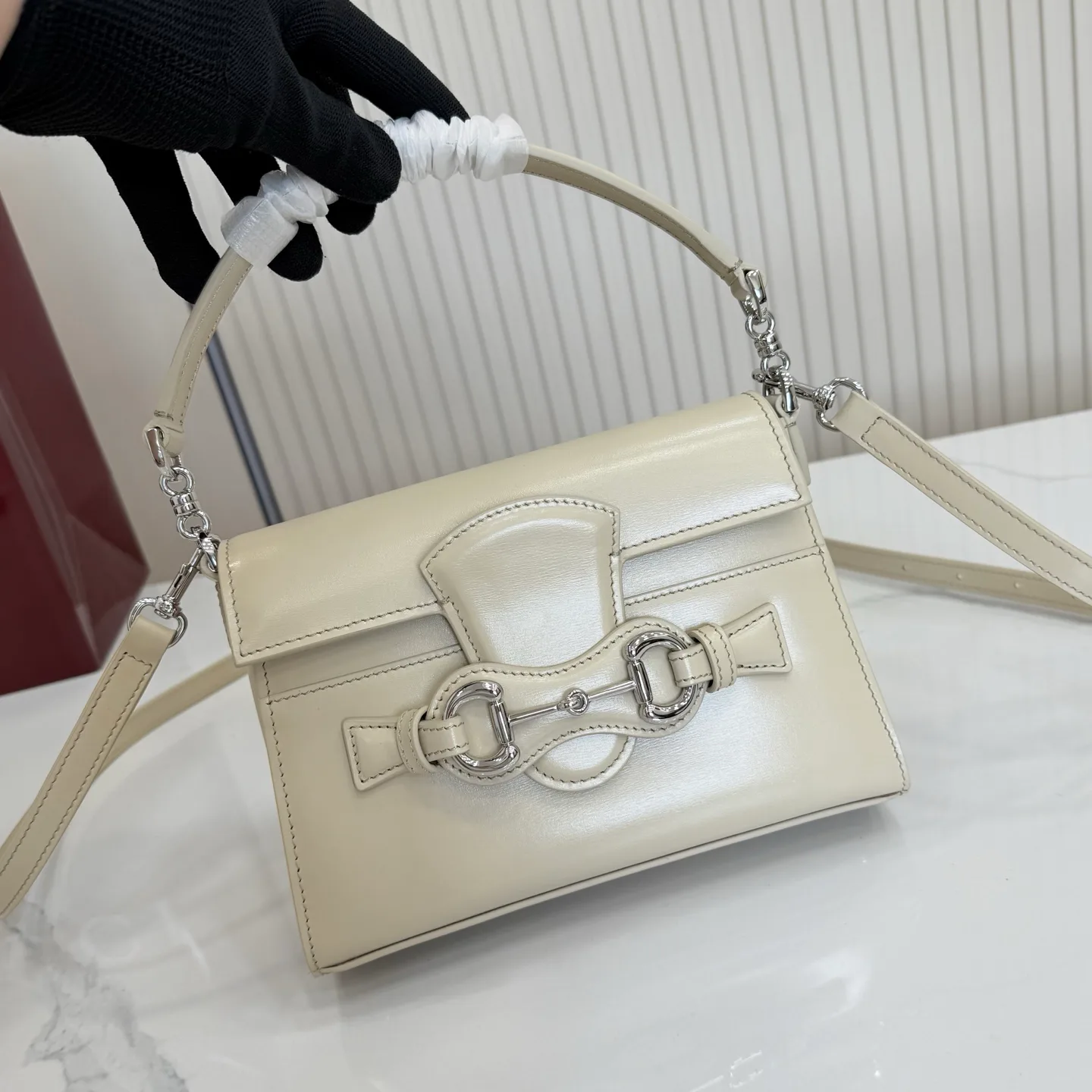 Women's Classic Handbags GUCCI 18262342