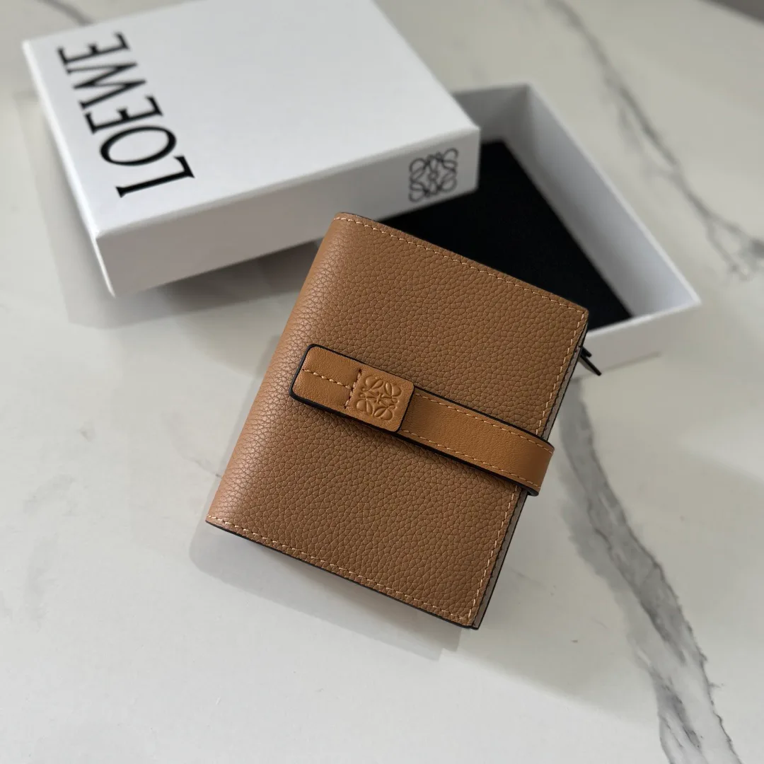 Women's Clutches LOEWE 17502820