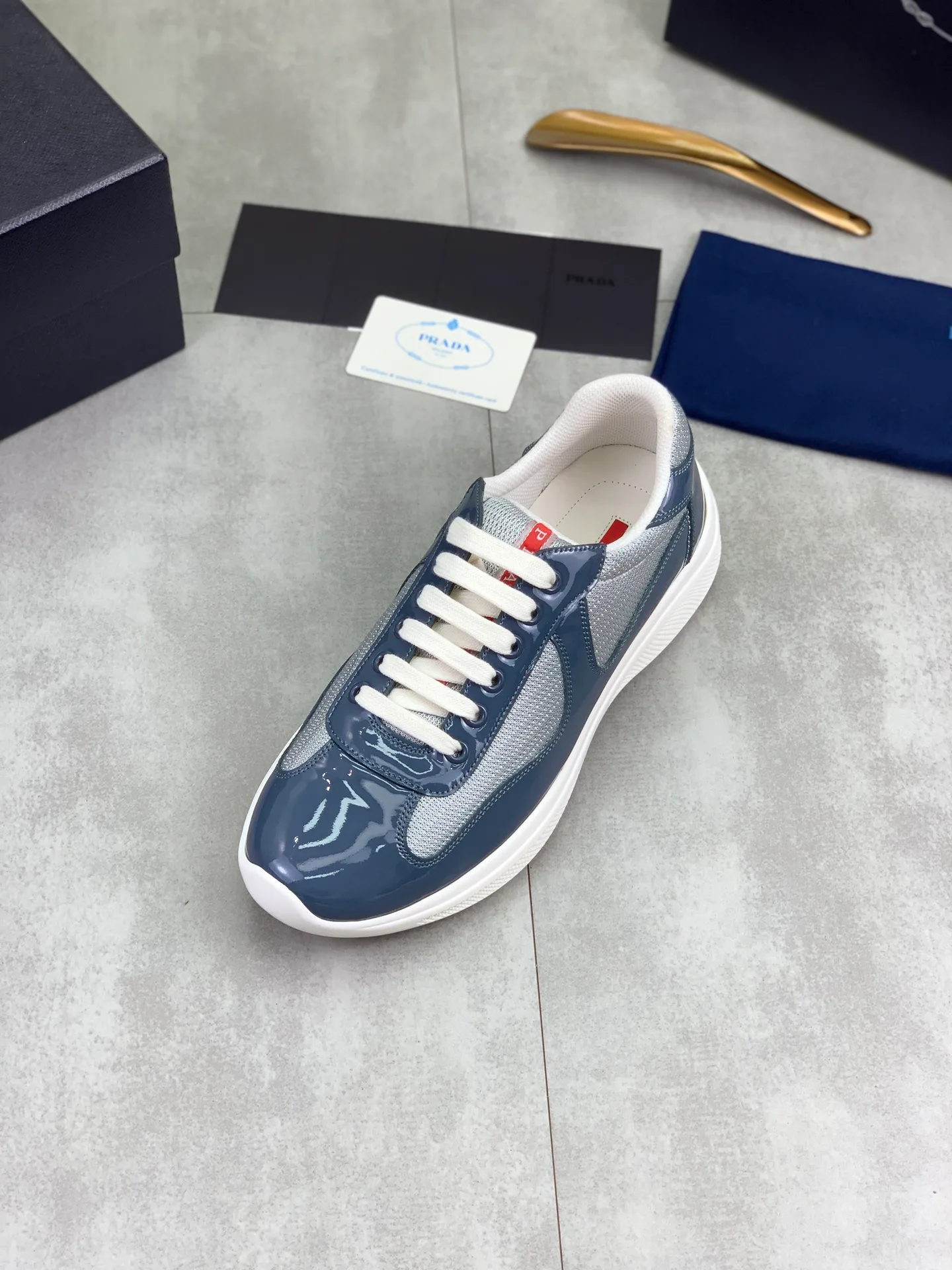 Men's Sneakers PRADA 18365160