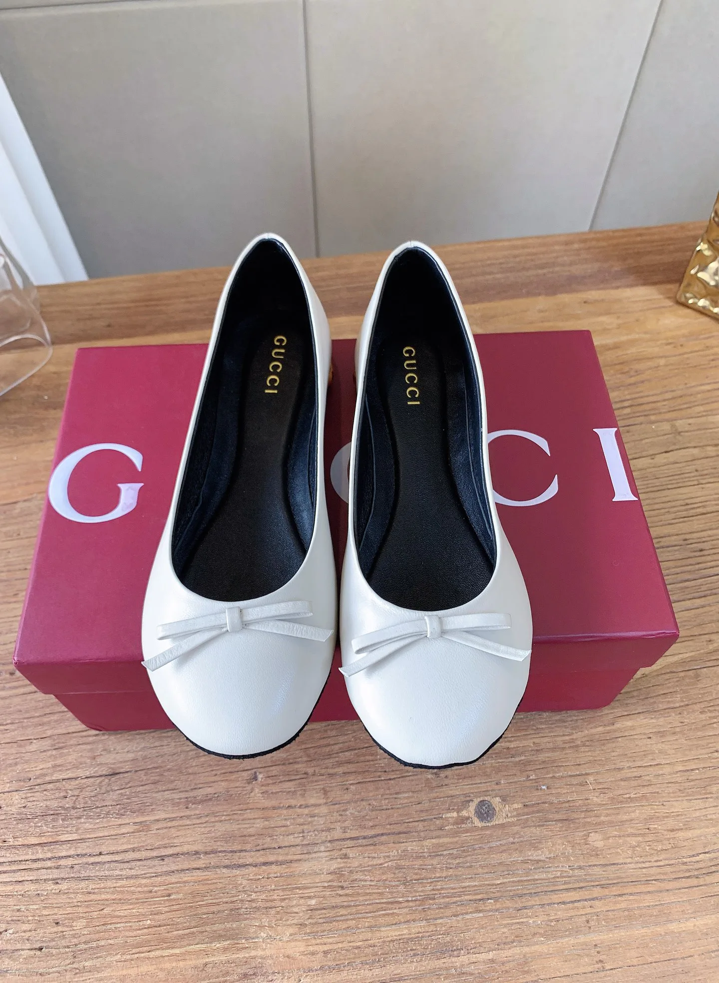 Women's Ballet Flats GUCCI 18159966