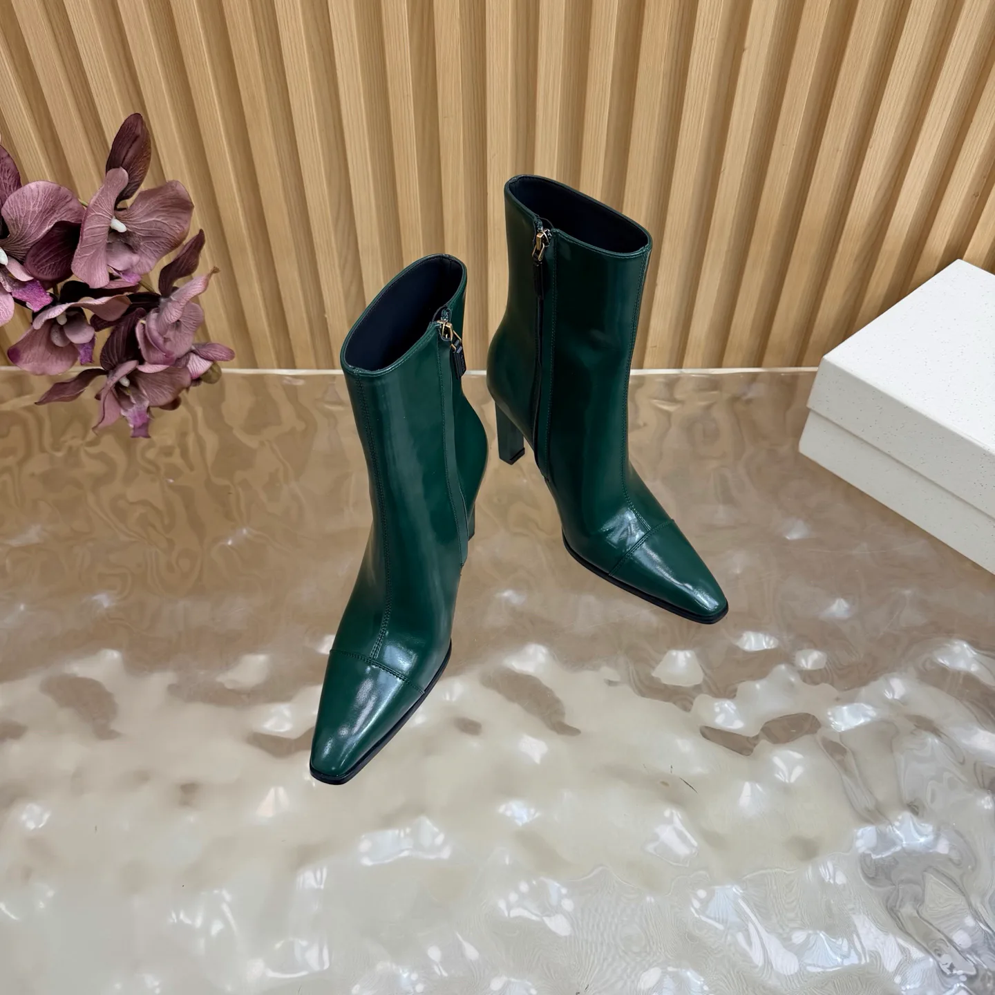 Women's Booties SAINT LAURENT 18508921