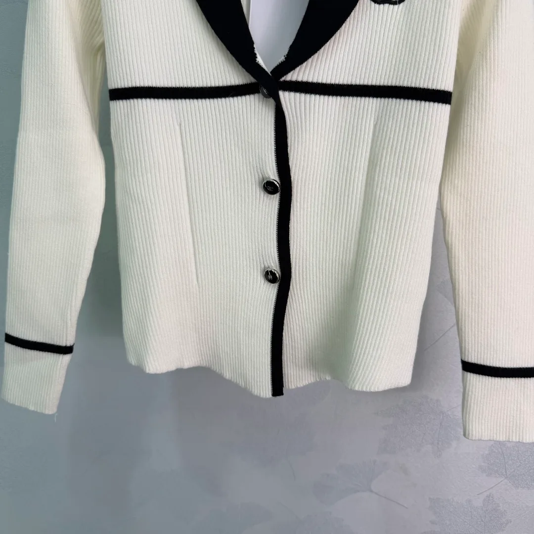 Women's Jumpers And Sweaters CHANEL 18553008