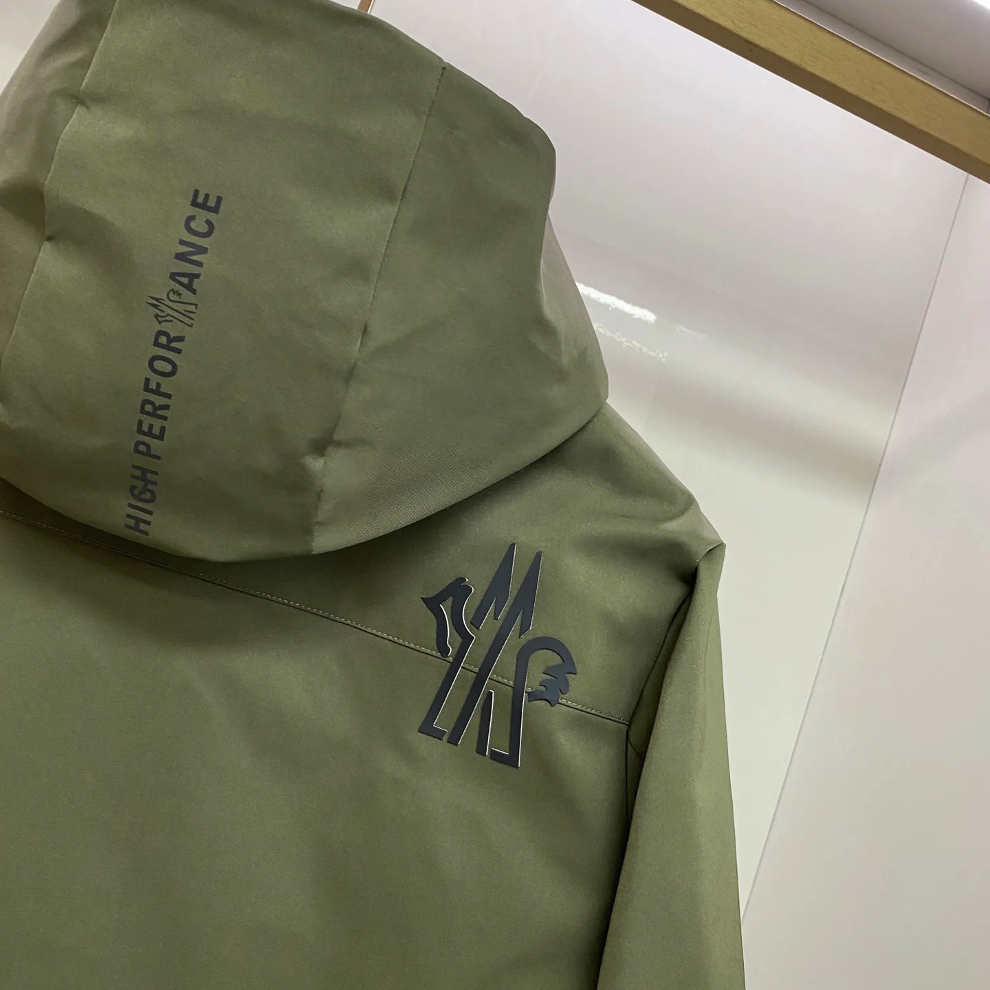 Men's Jackets And Down Jackets MONCLER 18029227