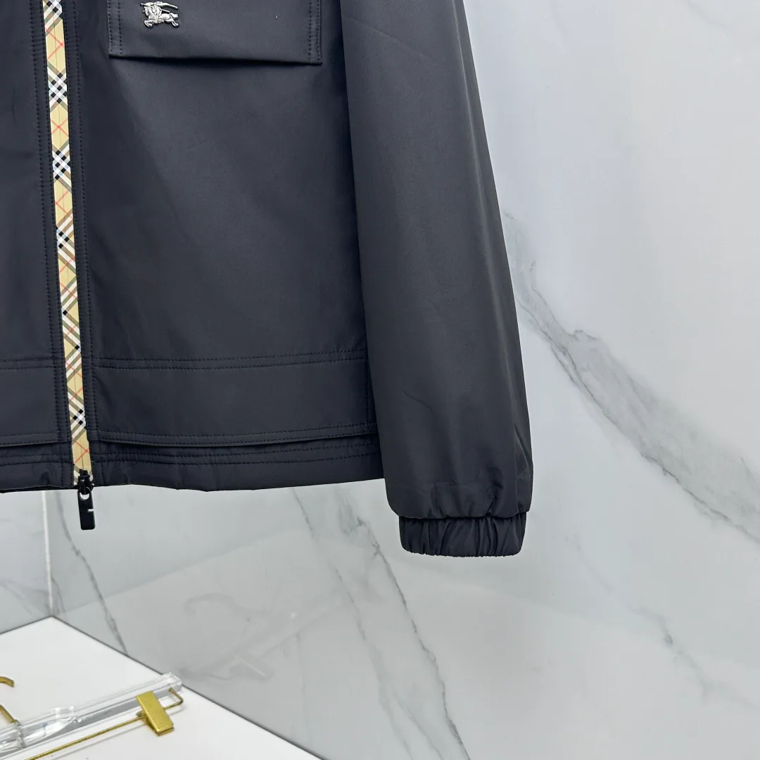 Men's Jackets And Down Jackets BURBERRY 17810343