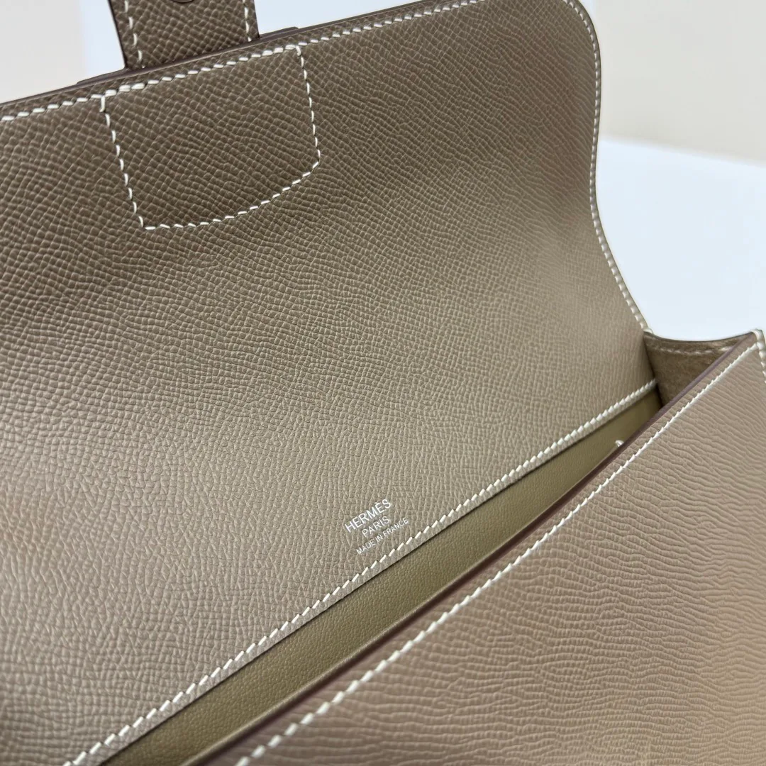 Women's Clutches HERMES 18077348