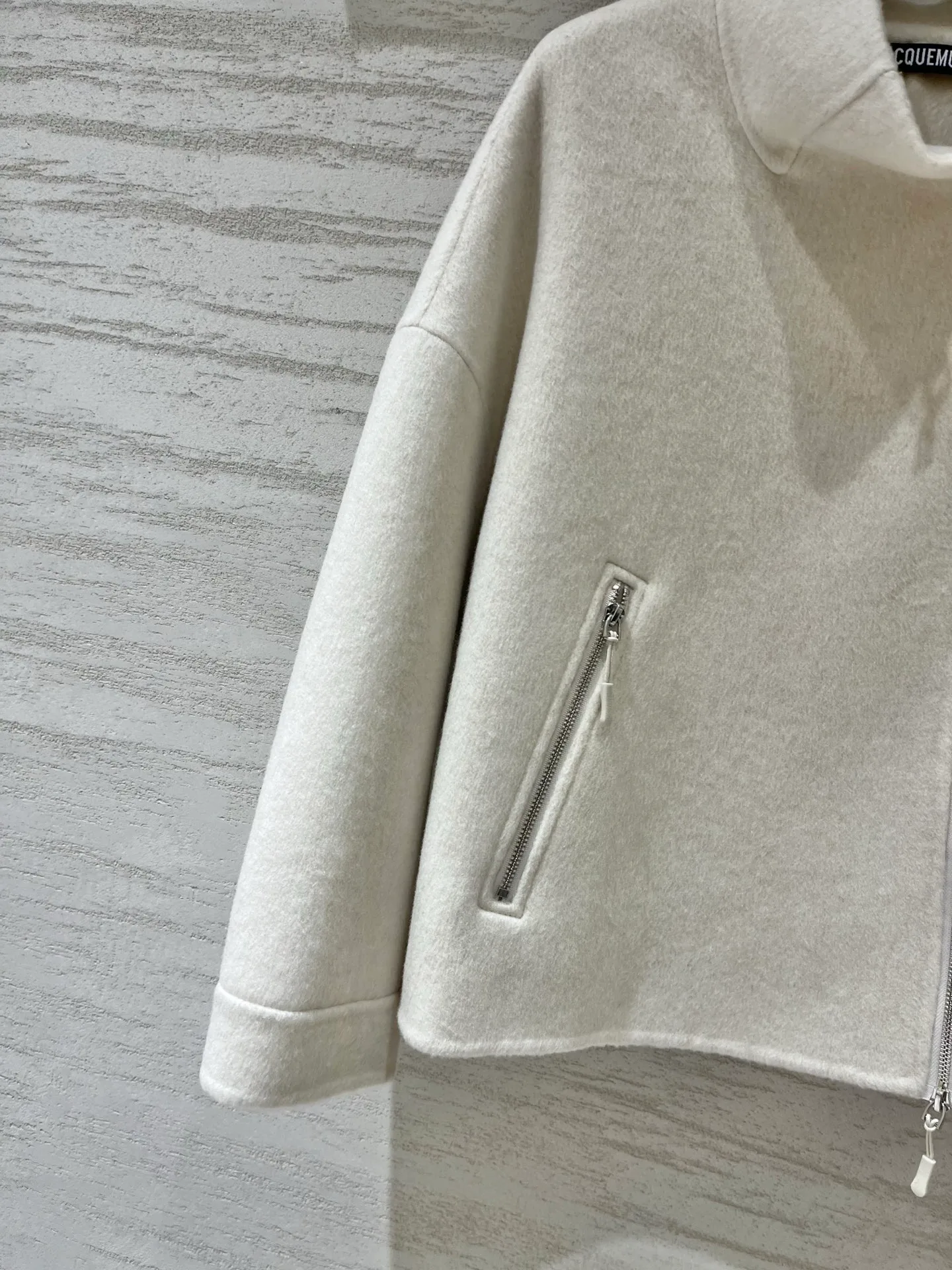 Women's Jackets And Down Jackets JACQUEMUS 18533346