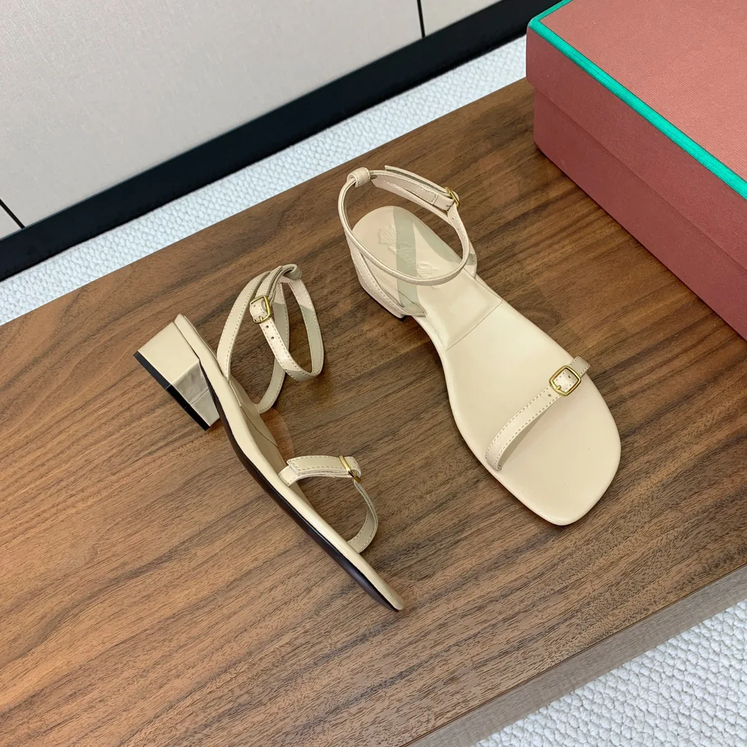 Women's Open-Toe Sandals LORO PIANA 17631642