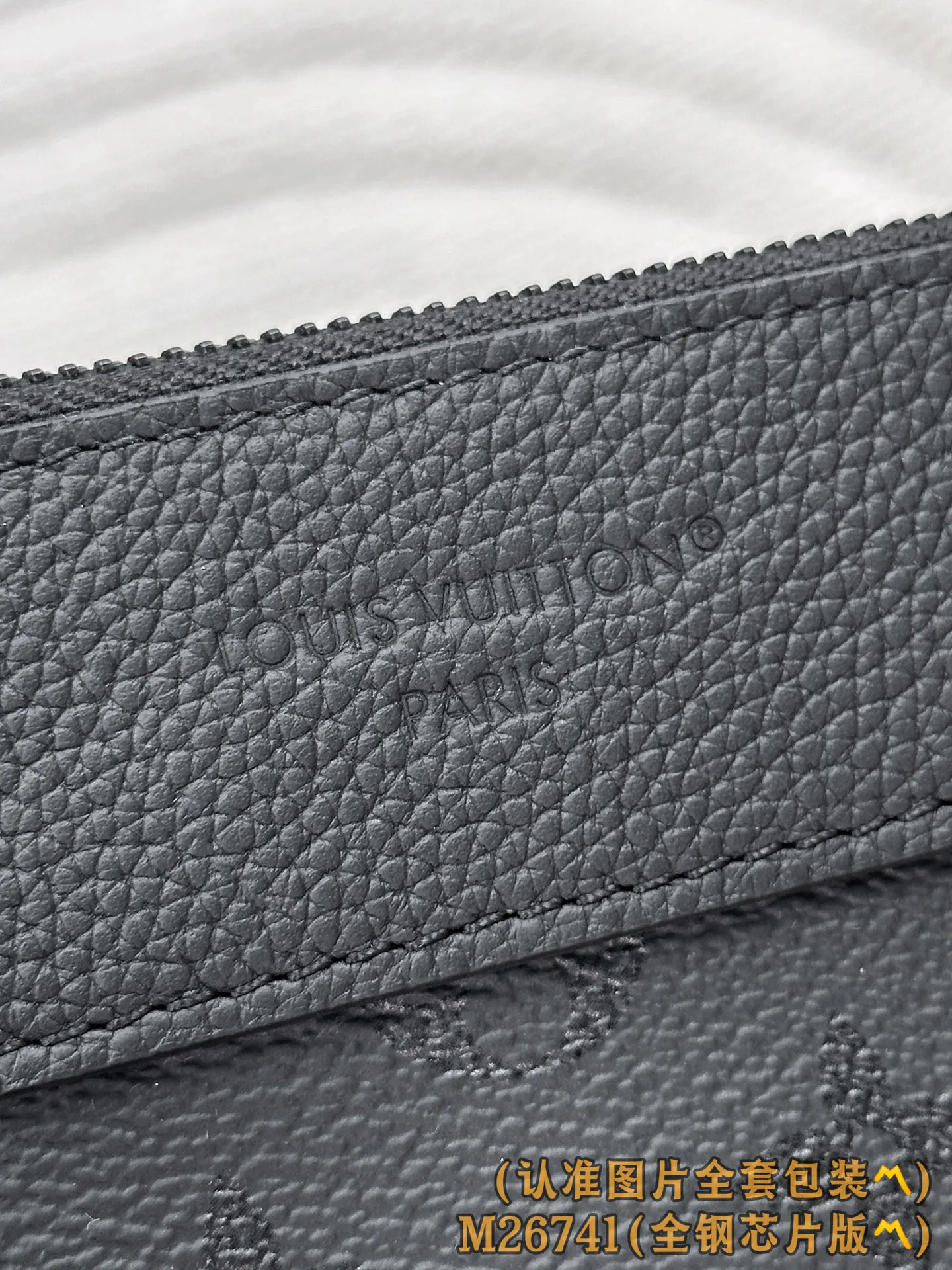 Women's Clutches LOUIS VUITTON 18359512