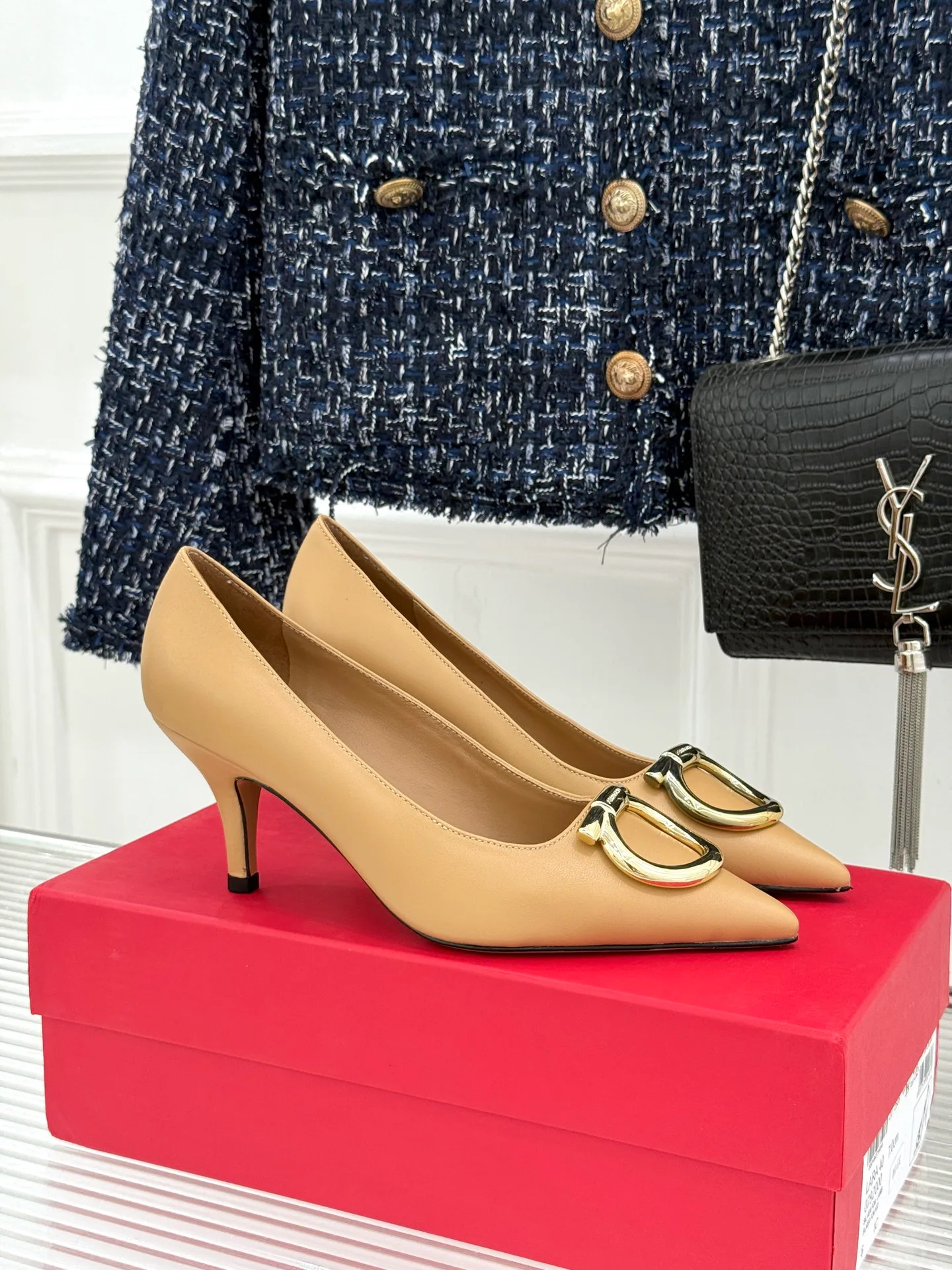 Women's Heels SALVATORE FERRAGAMO 18104109