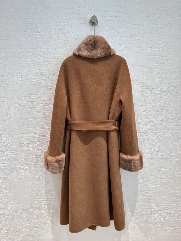Women's Coats LORO PIANA 18456347