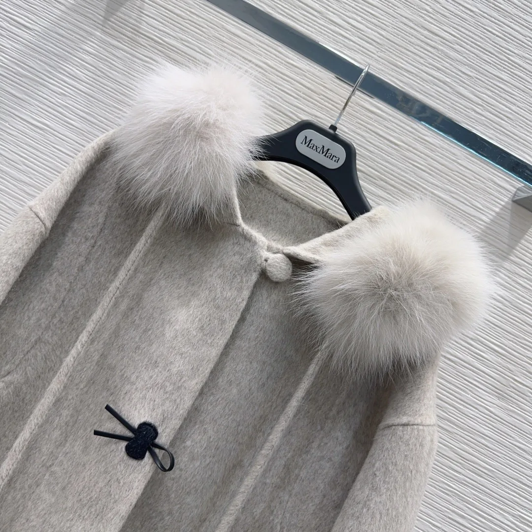 Women's Coats MAX MARA 18456285