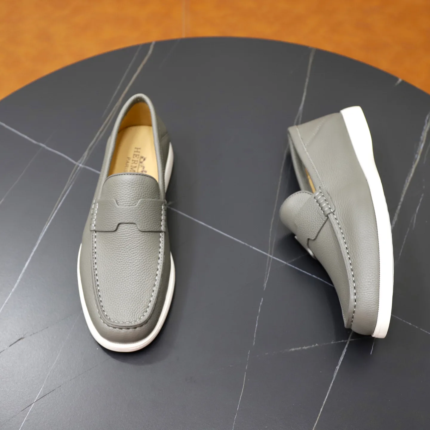 Men's Loafers And Dress Shoes HERMES 18103081