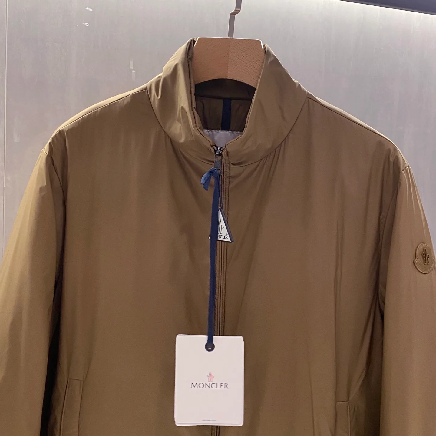 Куртки И Пуховики Мужские Moncler 18572359