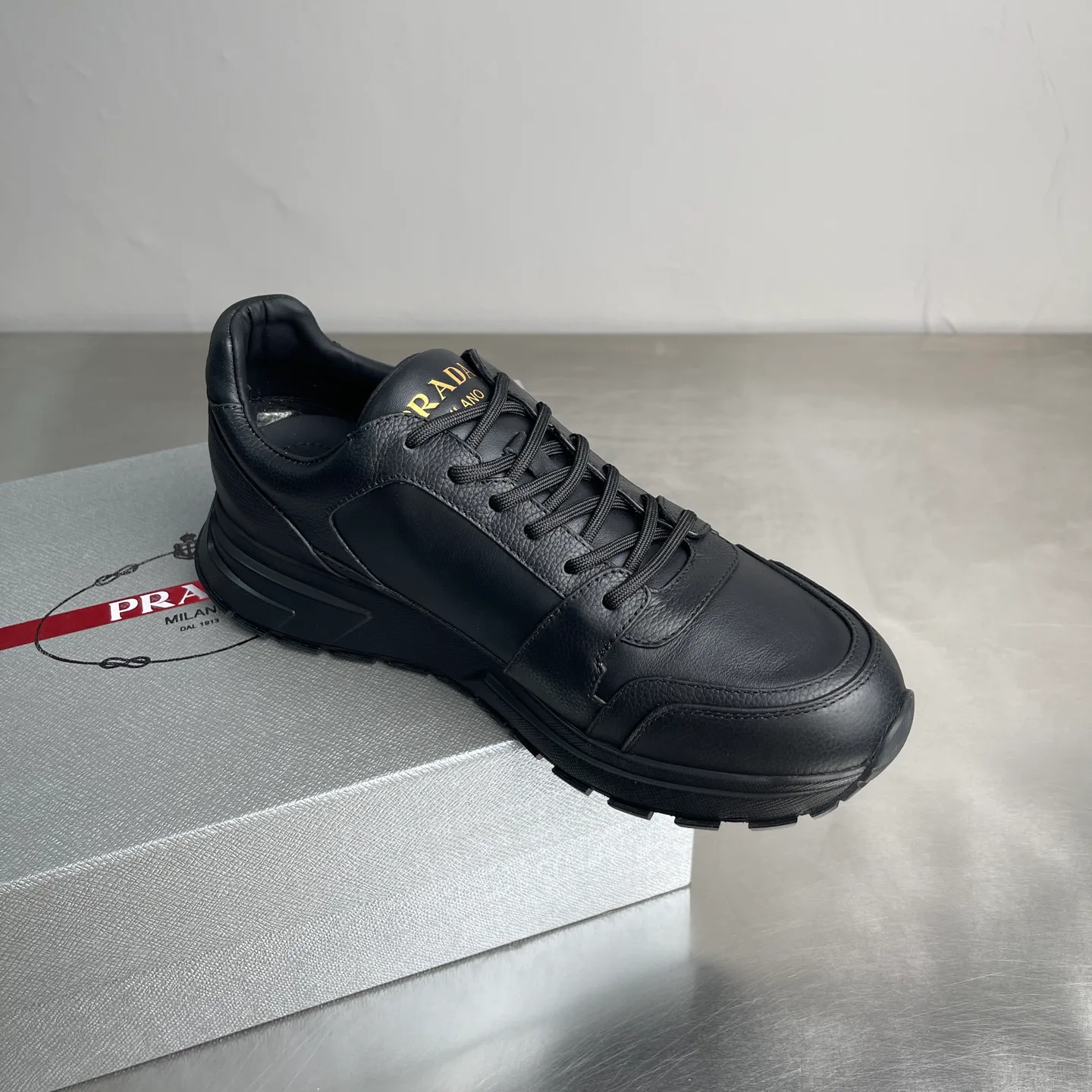 Men's Sneakers PRADA 18385662