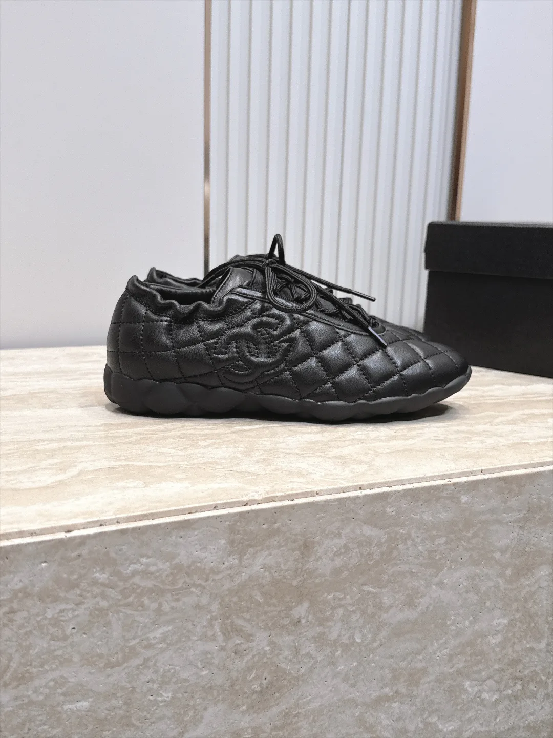 Women's Sneakers CHANEL 17947043